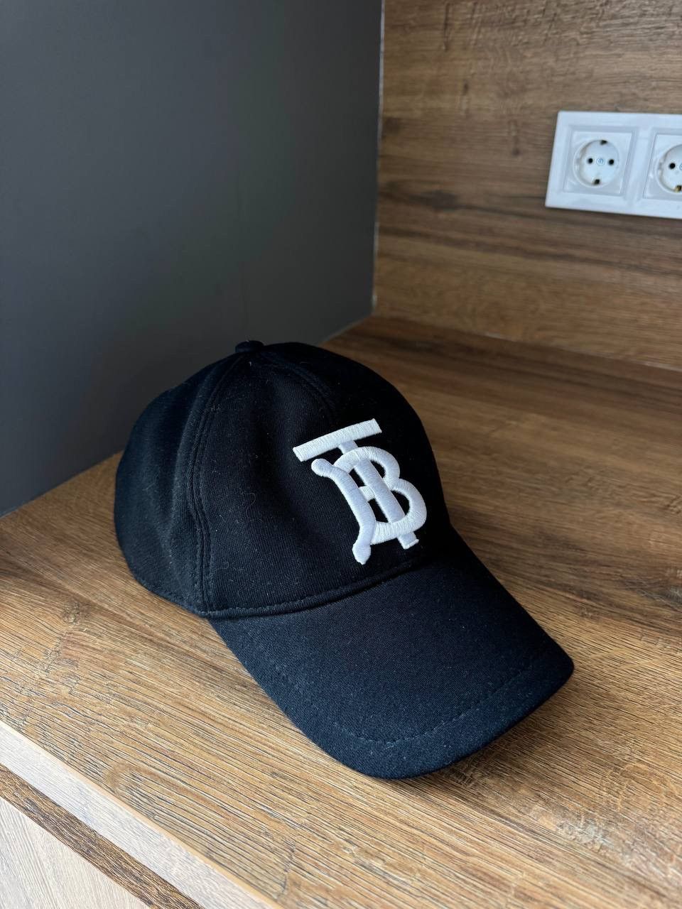 Burberry Burberry Cap Size ONE SIZE - 1 Thumbnail