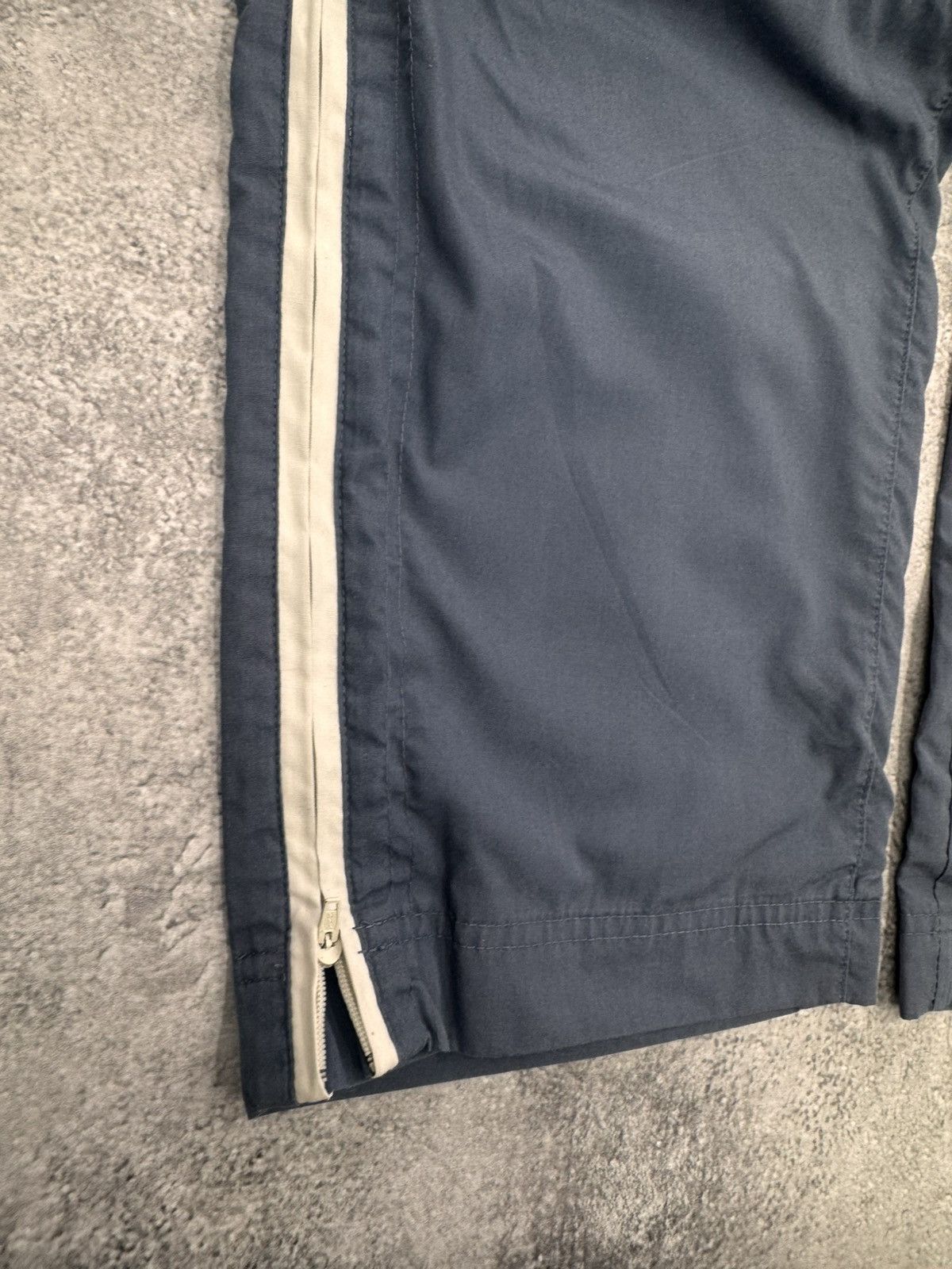 Nike Nike Men Track Pants Grey Size M Size US 30 / EU 46 - 3 Thumbnail