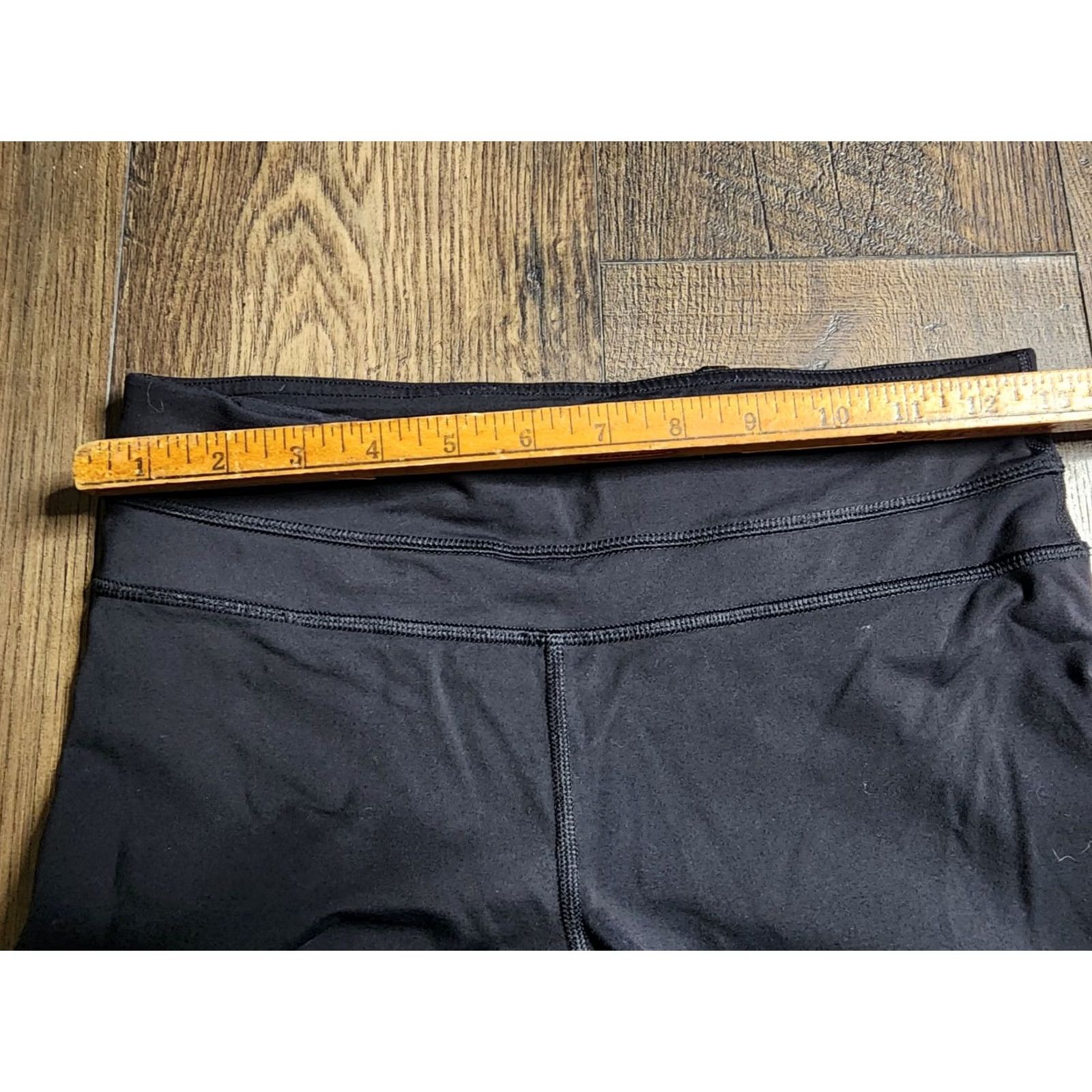 Lululemon Lululemon Crop Leggings Women's 6 Black Distressed Athletic Comfort Compression Easy Care Activewear Pants Size 28" / US 6 / IT 42 - 2 Thumbnail