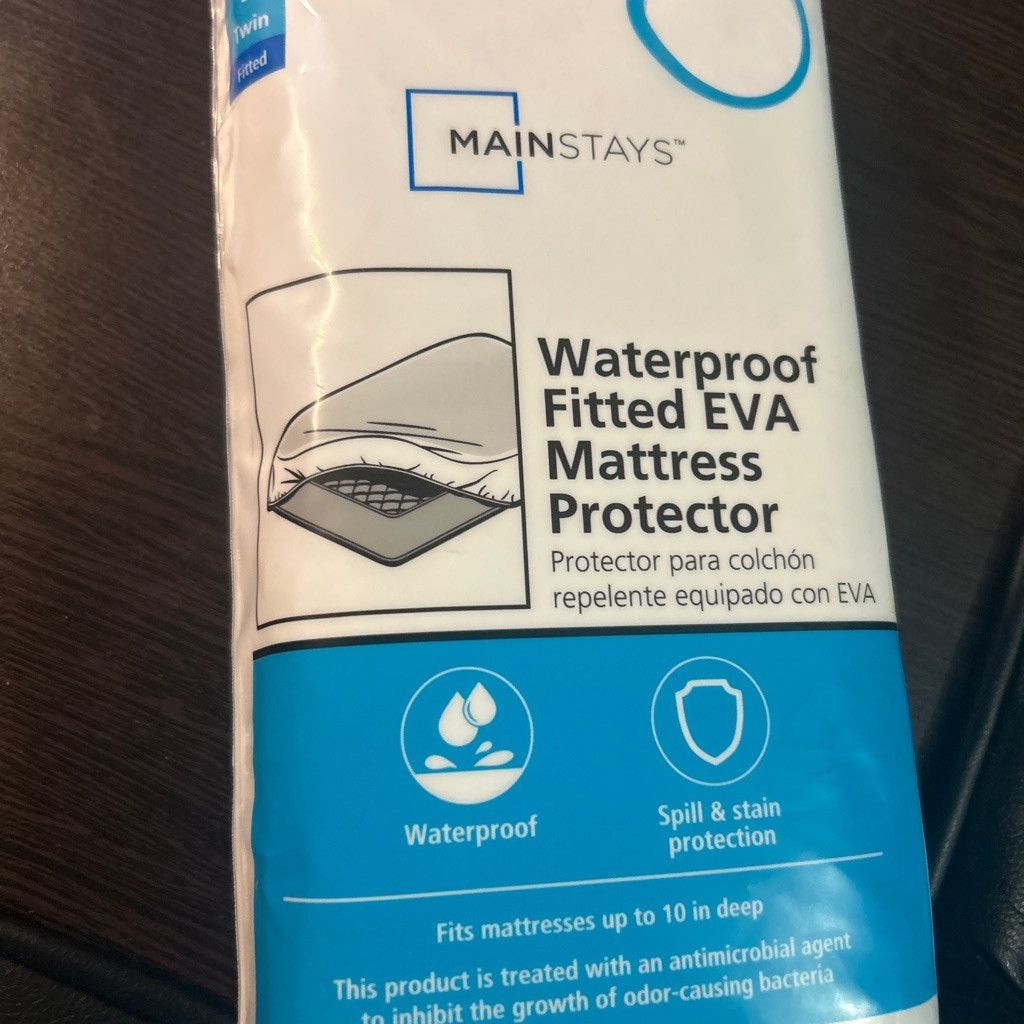 Other Mainstays Twin White Waterproof Fitted Mattress Protector Size ONE SIZE - 1 Thumbnail