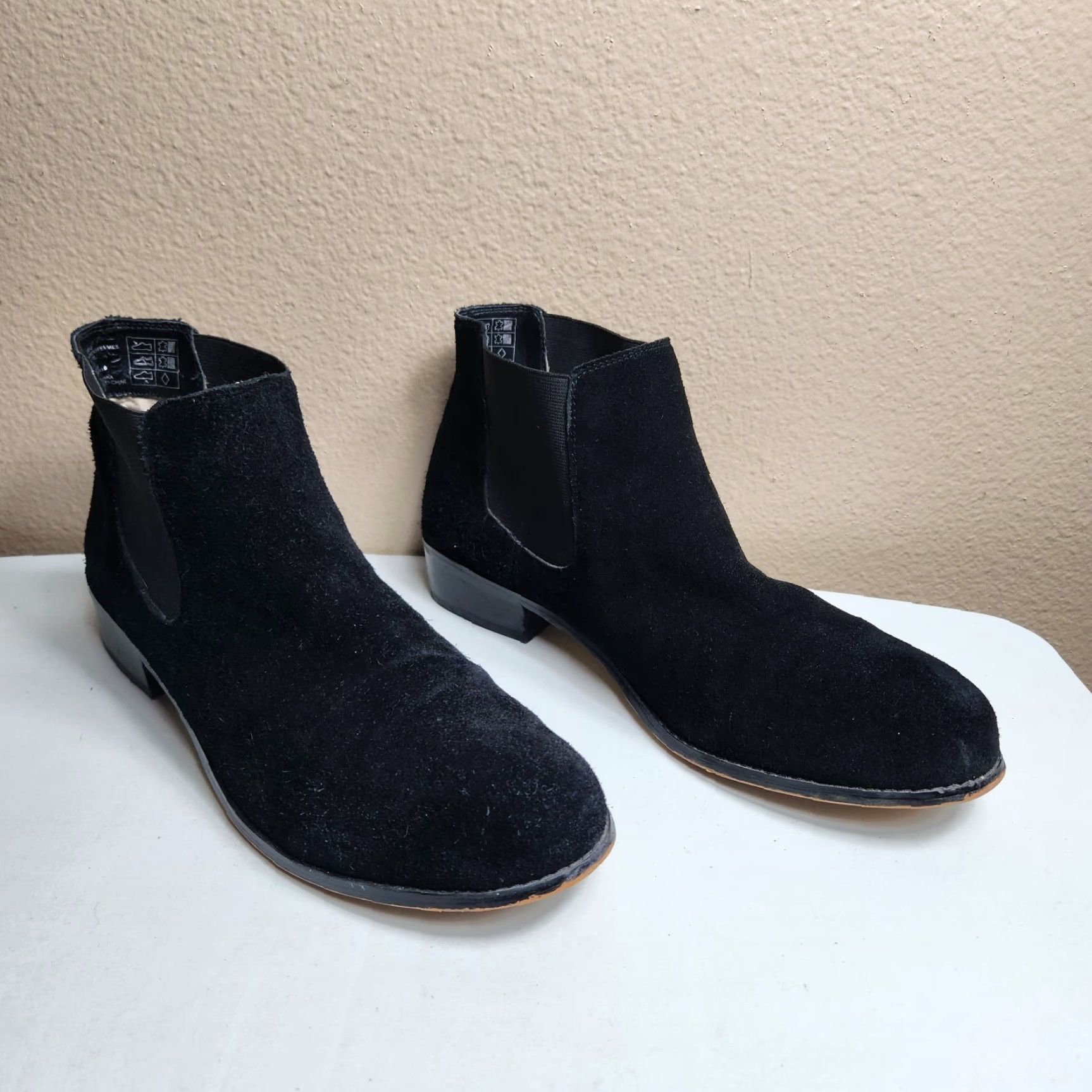 Lands' End Lands' End Black Suede Chelsea Booties |11B| Block Heel Boots Womens Chelsea Size US 11 / IT 41 - 2 Thumbnail