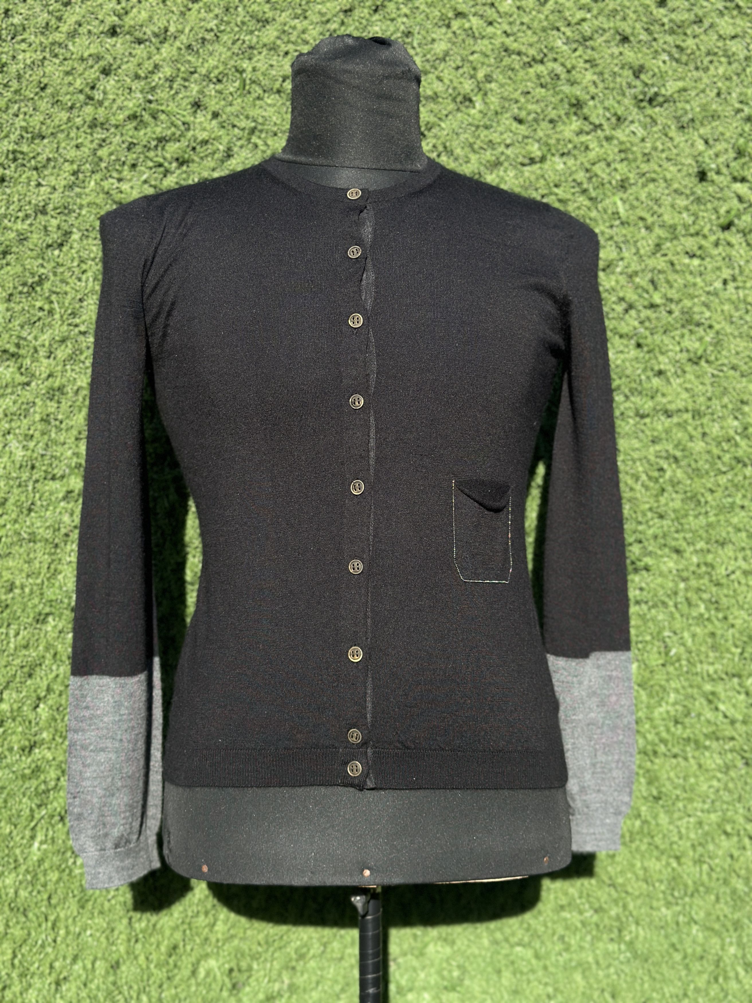 Iris von Arnim Iris von Arnim 100% Cashmere Knit Button Cardigan Size M Size M / US 6-8 / IT 42-44 - 2 Thumbnail