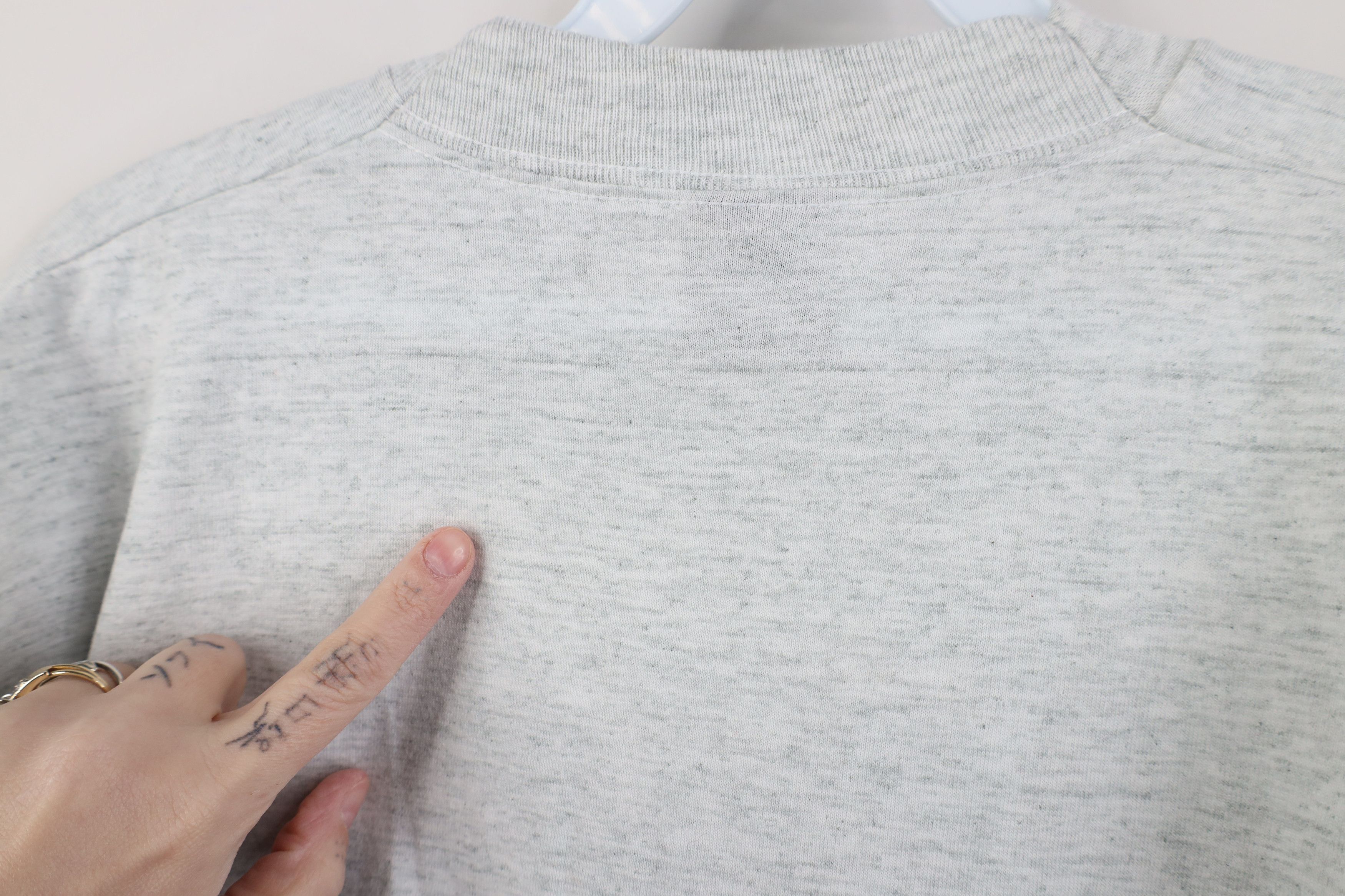 Vintage Vintage 90s Tools Wrap Your Hands T-Shirt Heather Gray USA Size US L / EU 52-54 / 3 - 9 Thumbnail