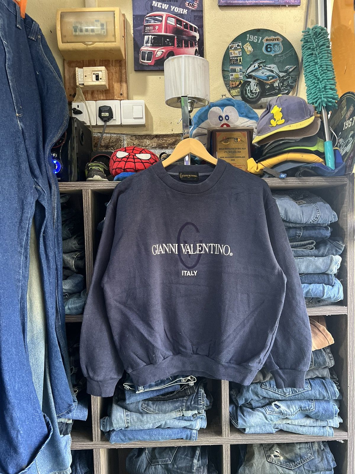Gianni Valentino 🔥Vintage Gianni Valentino Italy Crewneck Sweatshirt Size US M / EU 48-50 / 2 - 1 Thumbnail