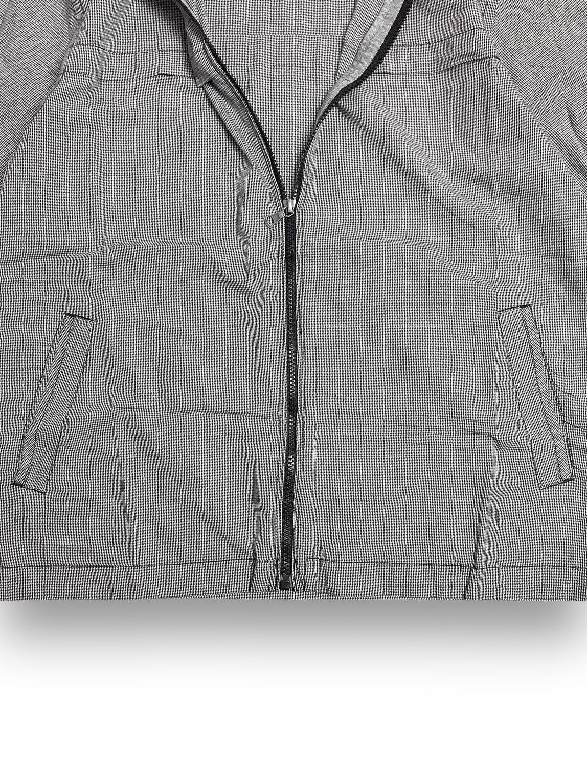Vintage Uniqlo Full Zipper Double Side Pocket Hoodie Plaid Shirt Size US XL / EU 56 / 4 - 5 Thumbnail