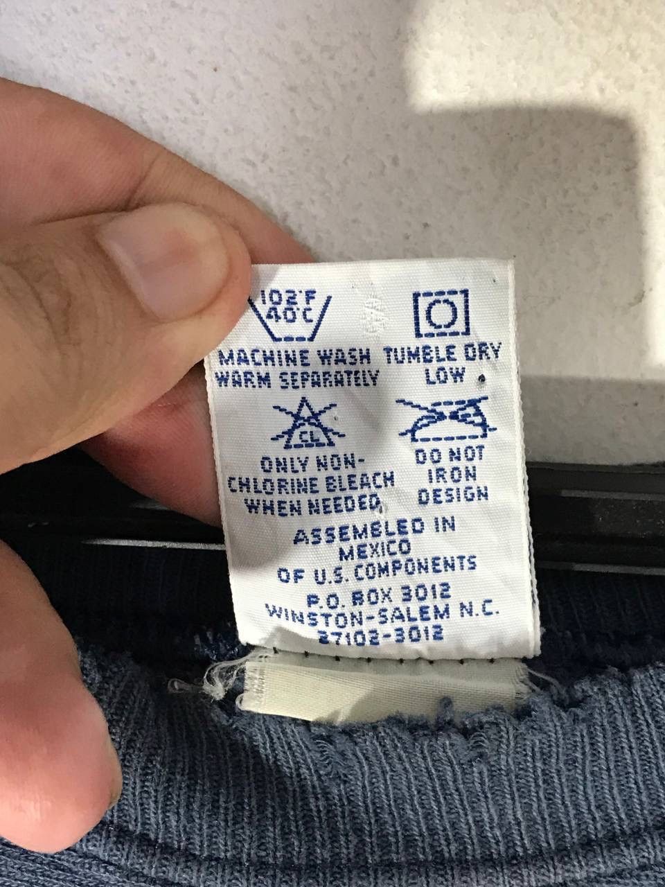 Champion vintage champion reverse weave distressed by aging Size US M / EU 48-50 / 2 - 6 Thumbnail
