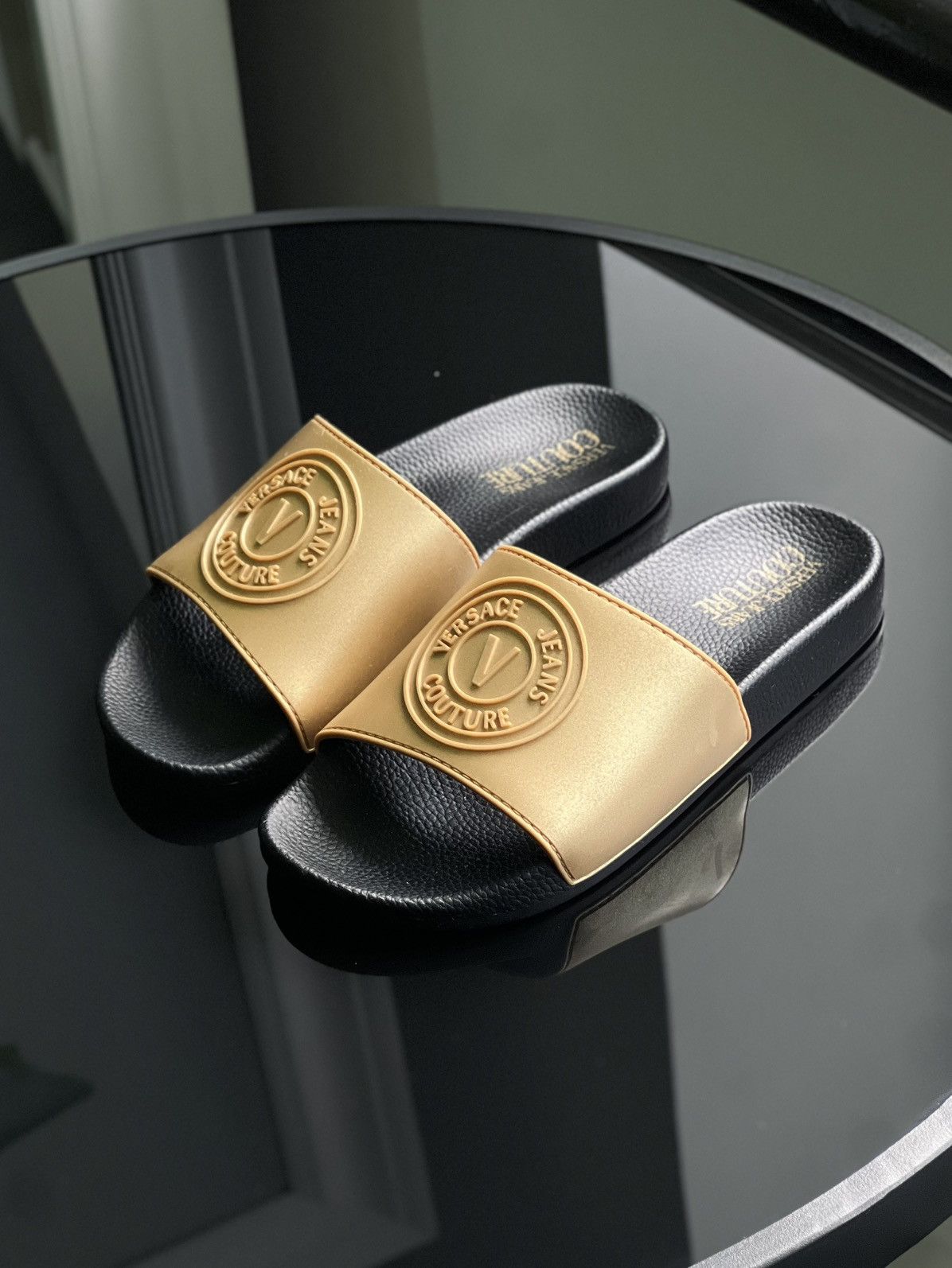 Versace Jeans Couture Versace Jeans Couture Gold Slides Logo Size 37 (23 cm) Size US 7 / IT 37 - 1 Thumbnail