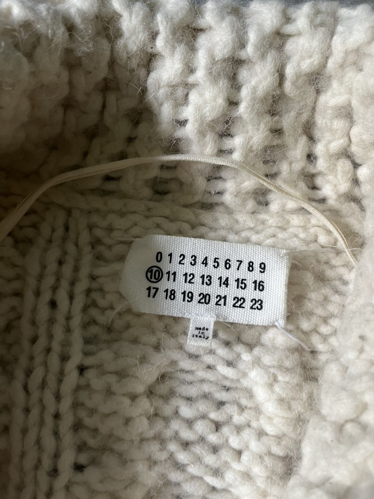 Maison Margiela Maison Margiela A/W 2013 Alpaca heavyweigh beige sweater Size US M / EU 48-50 / 2 - 14 Thumbnail