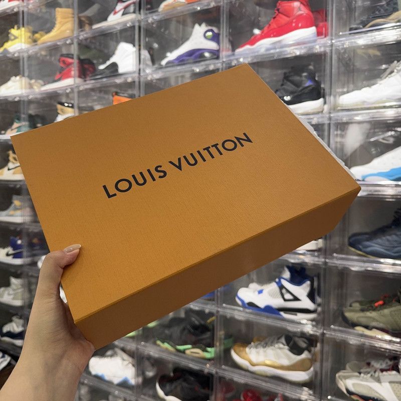 Louis Vuitton Louis Vuitton Red Trainer Fashion Sneakers for Men -2508 Size US 9 / EU 42 - 6 Thumbnail