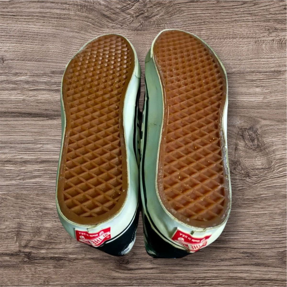 Vans VINTAGE VANS USA 80s LIKE NEW CONDITION Size US 9.5 / EU 42-43 - 4 Thumbnail