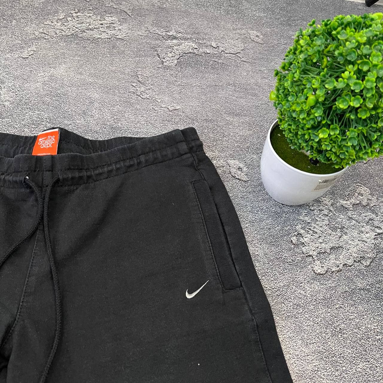 Nike Vintage Nike Black Drill Baggy Sweatpants Pants Sz M Size US 33 - 12 Thumbnail