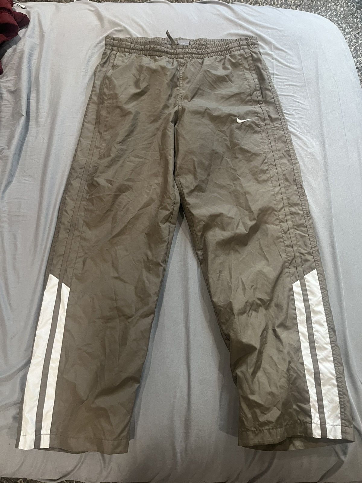Nike Nike Vintage Track Pants Size US 40 / EU 56 - 1 Thumbnail