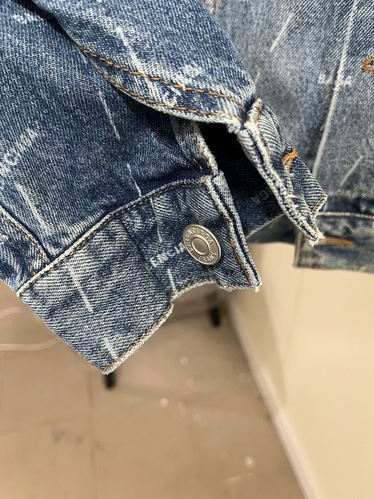 Balenciaga Balenciaga Denim Jacket Size US M / EU 48-50 / 2 - 19 Thumbnail
