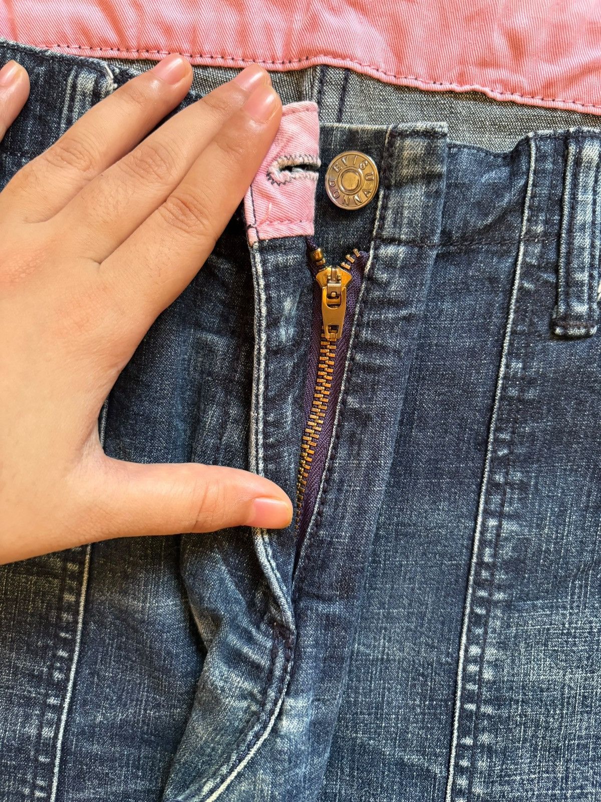 Evisu × Japanese Brand Vintage Evisu Donna Seagull Pocket Baggy Jean Shorts Size 33" - 3 Thumbnail