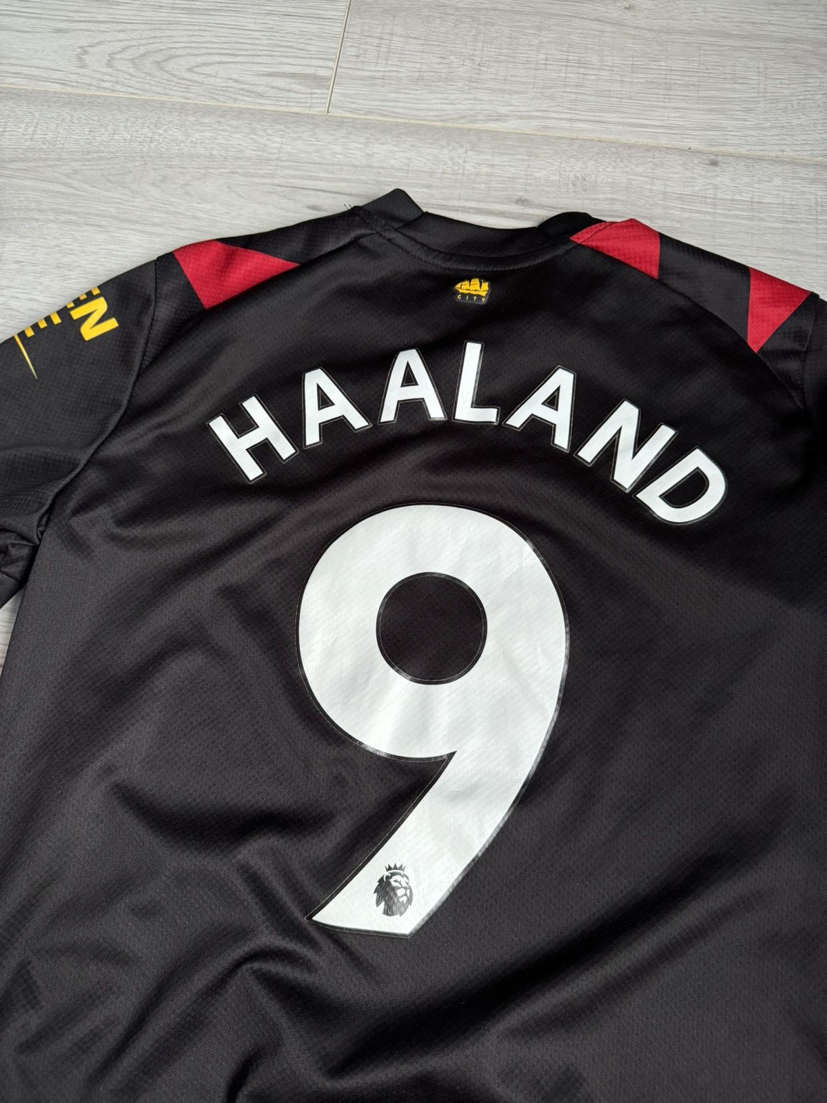 Puma #9 Haaland Manchester City Soccer Jersey Shirt 2022 kit Size US S / EU 44-46 / 1 - 1 Thumbnail