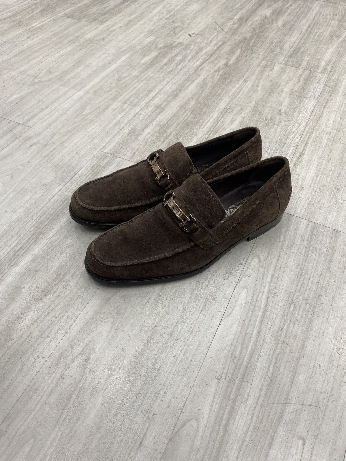 Salvatore Ferragamo Salvatore ferragamo loafers mens suede Size US 8 / EU 41 - 2 Thumbnail