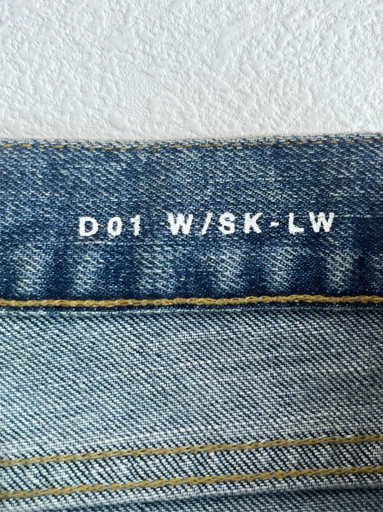Yves Saint Laurent Saint Laurent Blue wash fade straight tub jeans 2502-Nextar Size US 27 - 4 Thumbnail