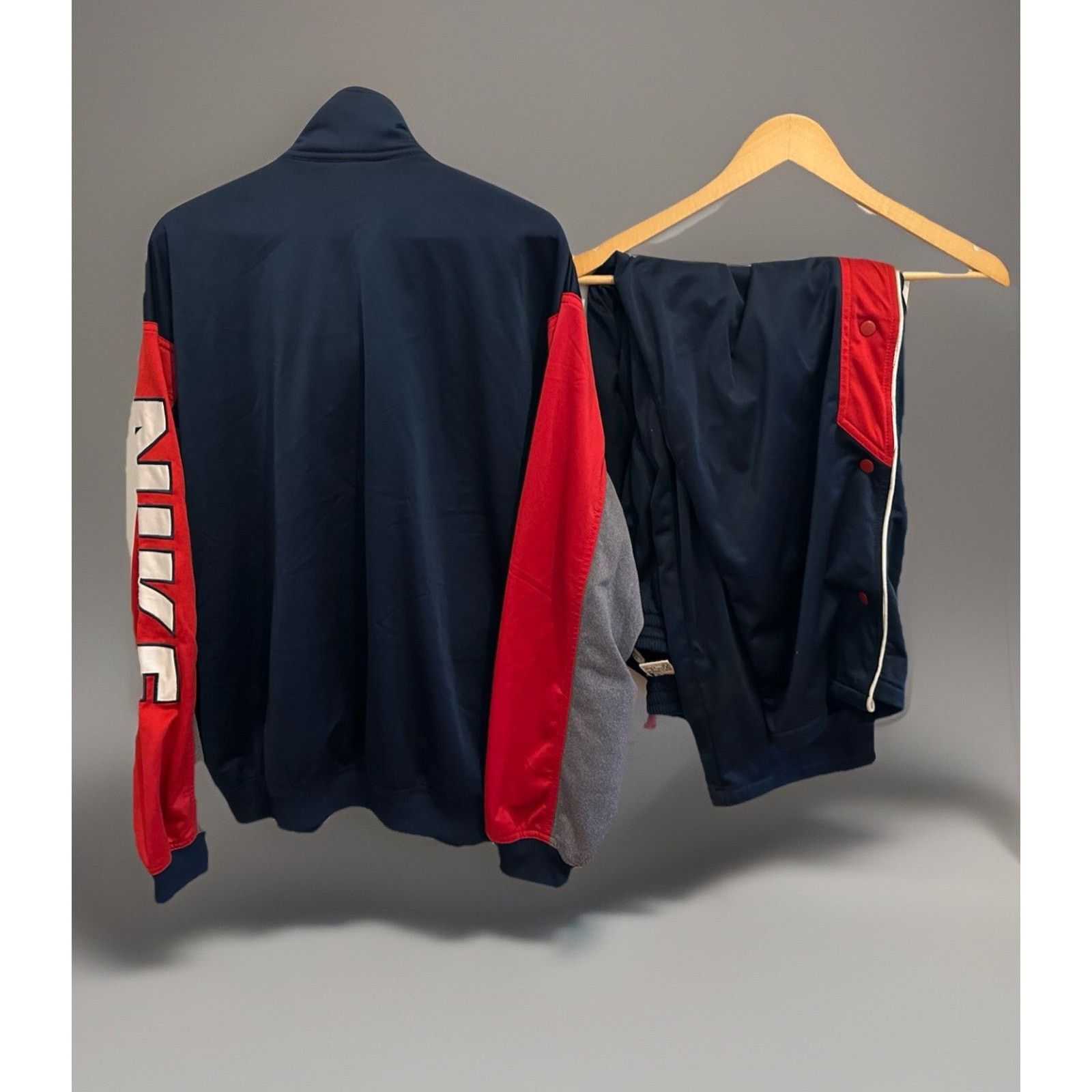 Nike Nike Air Trainingsanzug Size XL Retro Vintage Tracksuit 90s Size US XL / EU 56 / 4 - 2 Thumbnail