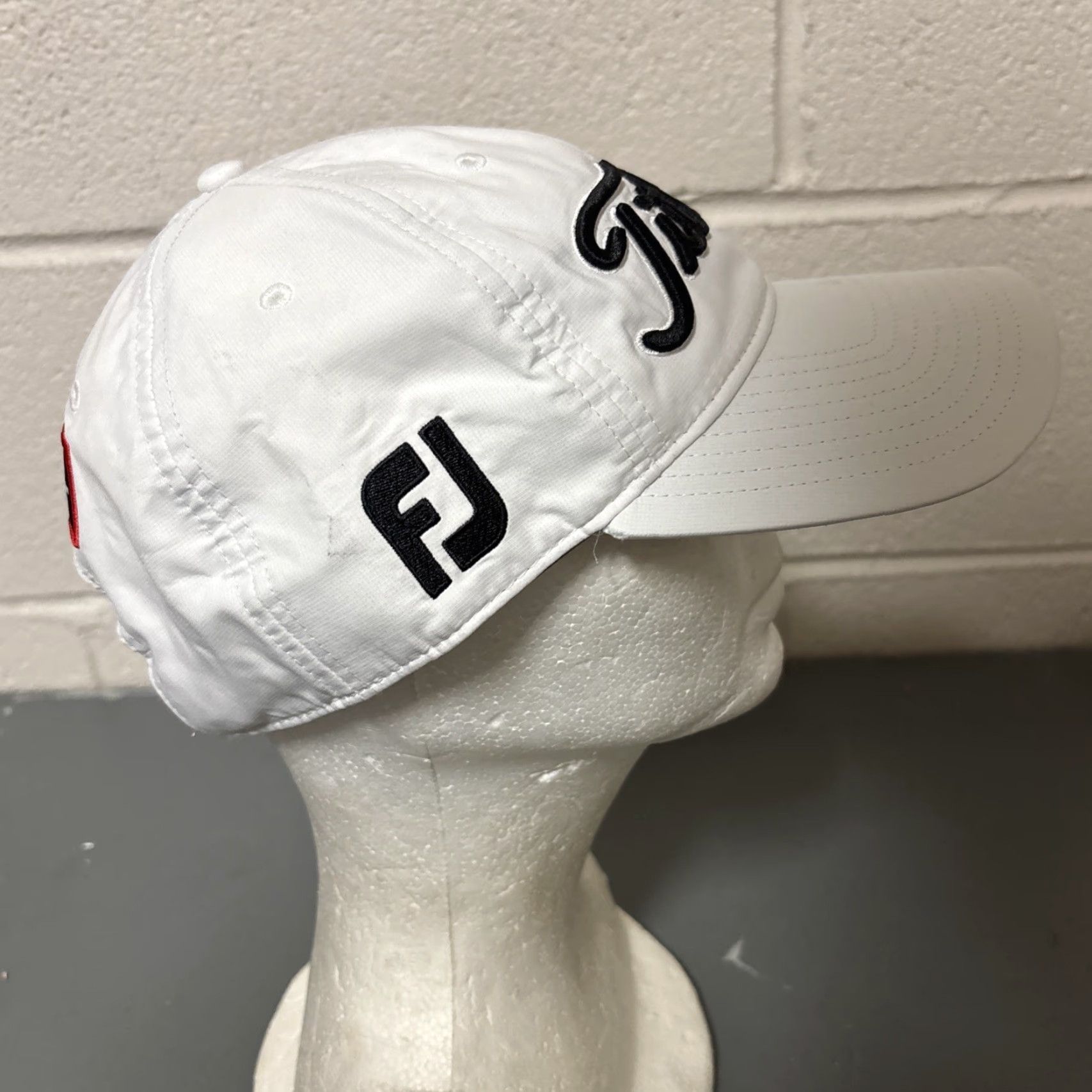 Titleist Titleist Golf Hat Foot Joy FJ Baseball Cap Strapback Adjustable White Black Men Adjustable Cap White Baseball Cap Size ONE SIZE - 4 Thumbnail