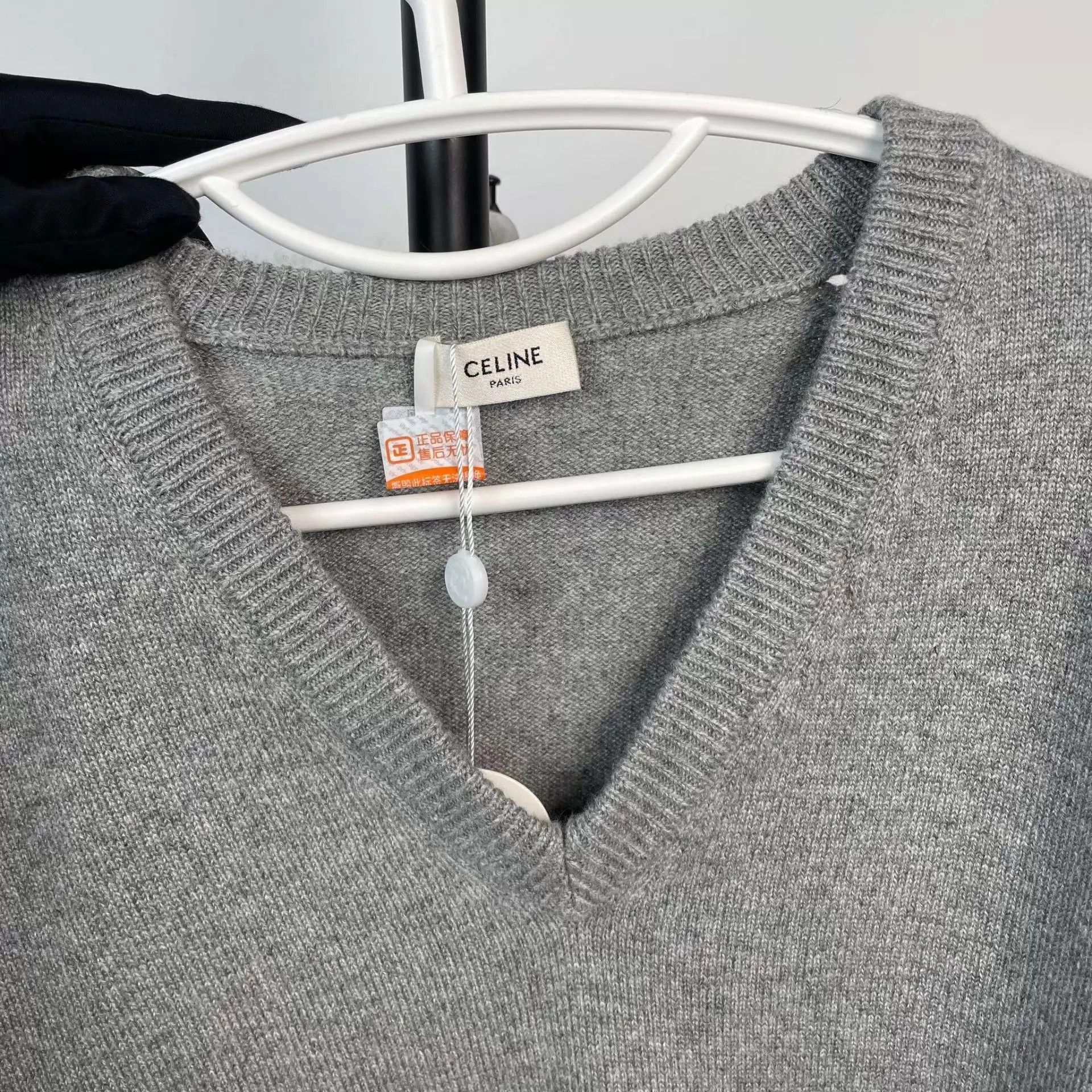 Celine Celine V-neck Pullover Knit Sweater S 97 New Size S / US 4 / IT 40 - 7 Thumbnail