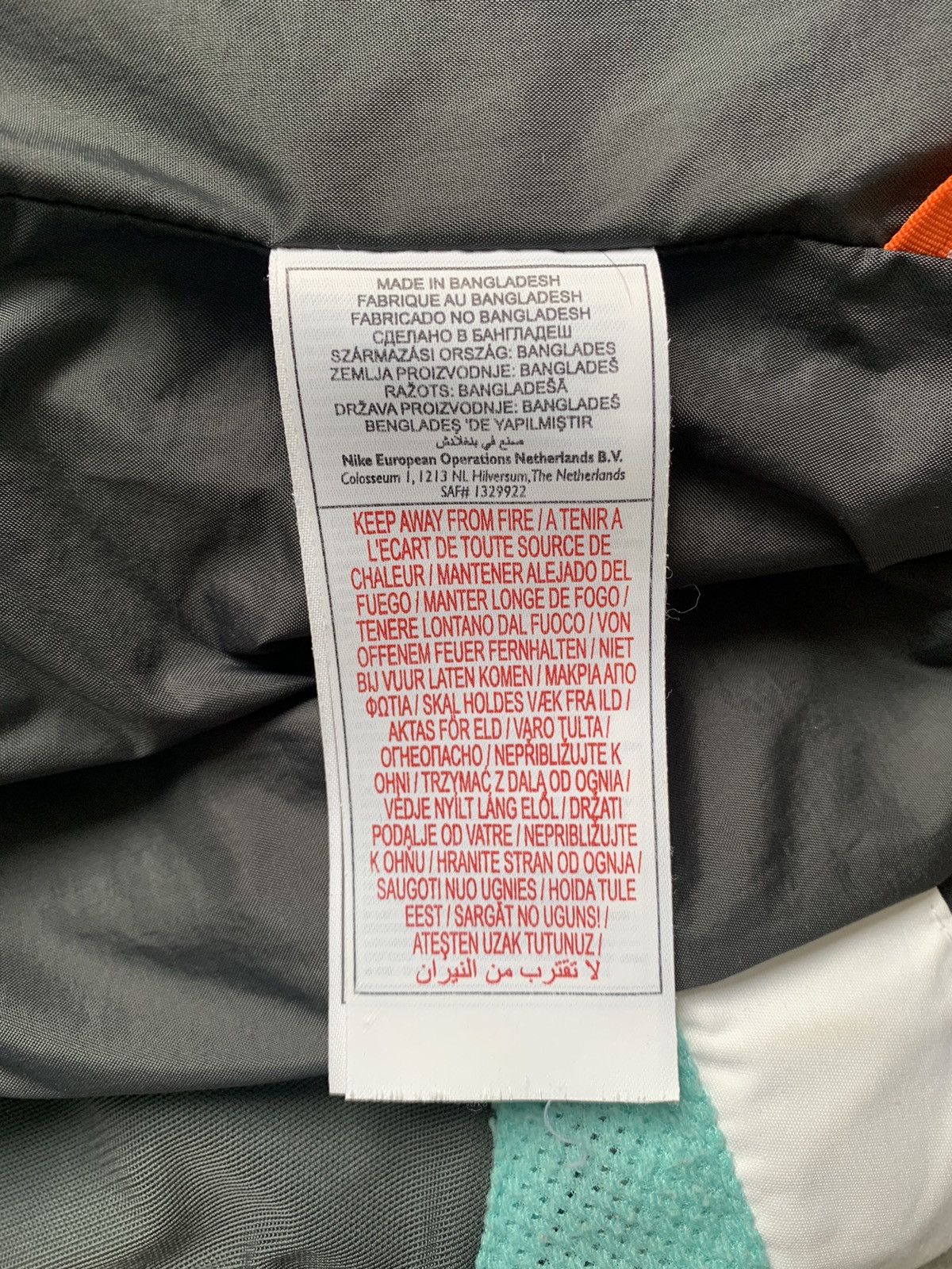 Vintage Vintage Nike ACG Light Jacket Size L / US 10 / IT 46 - 12 Thumbnail