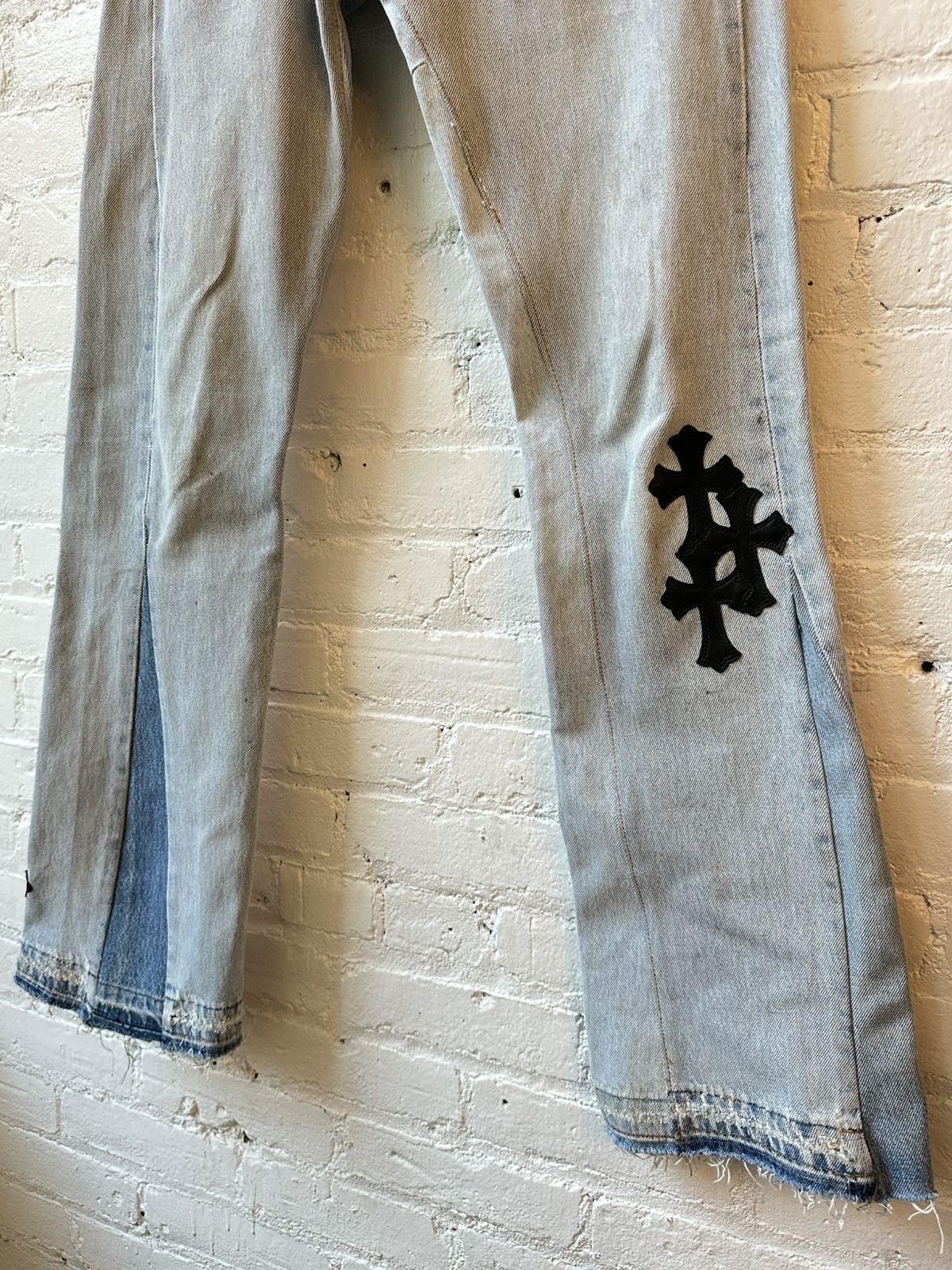 Chrome Hearts × Gallery Dept. × Levi's CHROME HEARTS FLARED CROSS PATCH JEANS Size US 26 / EU 42 - 2 Thumbnail