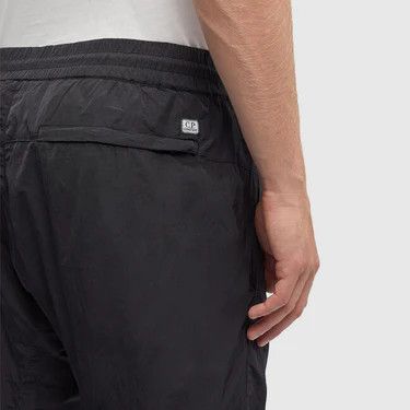 C.P. Company o1s22i1n0925 Chrome-R Cargo Pants in Black Size US 32 / EU 48 - 7 Thumbnail