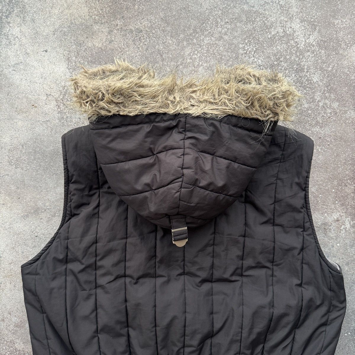 Bench Bench 2000’s Vintage Gorpcore Y2K Faux Fur Vest Jacket Size L / US 10 / IT 46 - 10 Thumbnail