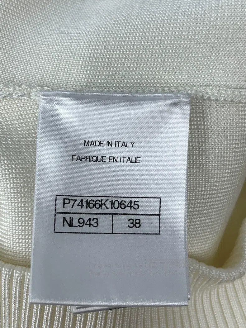 Chanel Chanel 23C White Heavy Industry Nail Bead Badge Baseball J Size XS / US 0-2 / IT 36-38 - 5 Thumbnail