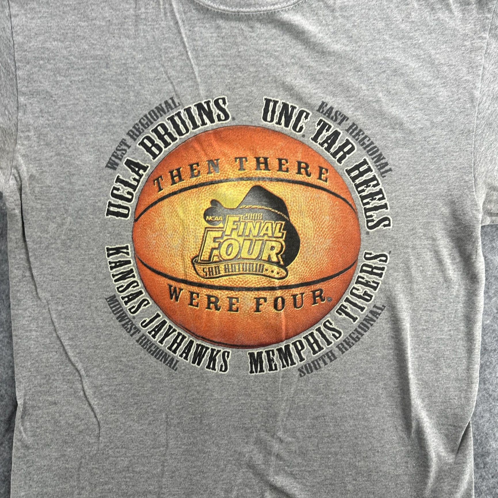 NCAA Vintage NCAA Final Four Shirt Mens Medium Heather Gray Cotton Jersey 2000s San Antonio Kansas 2008 Then There Were Four Basketball Memorial - Mens Size US M / EU 48-50 / 2 - 3 Thumbnail