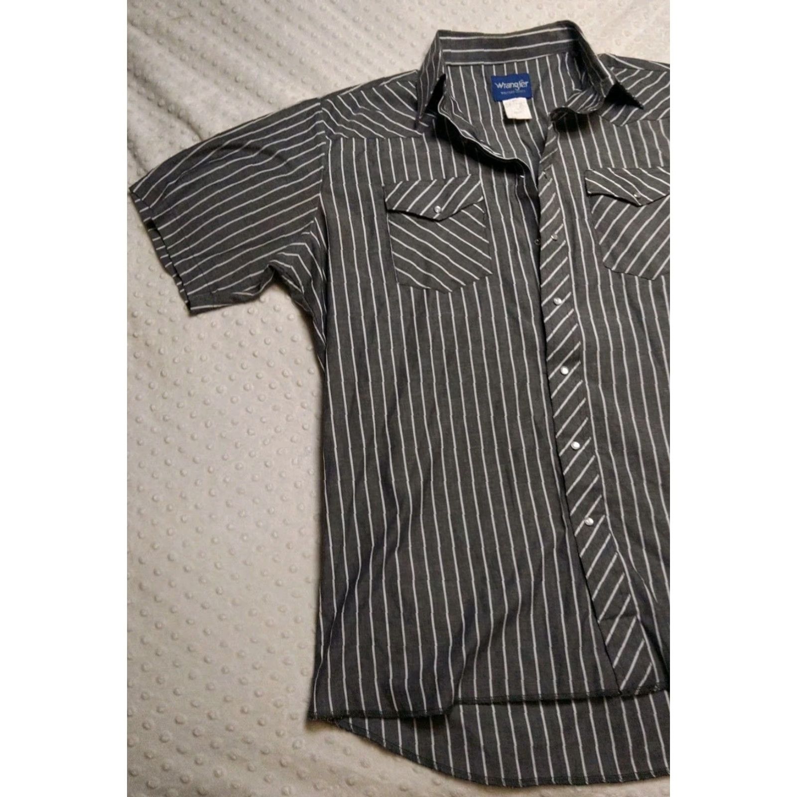 Wrangler Wrangler Shirt Button-Down 90s Vintage Gray Stripe Pearl Snap Western Rodeo XLT Mens Regular easy care pockets cotton woven Size US XL / EU 56 / 4 - 3 Thumbnail