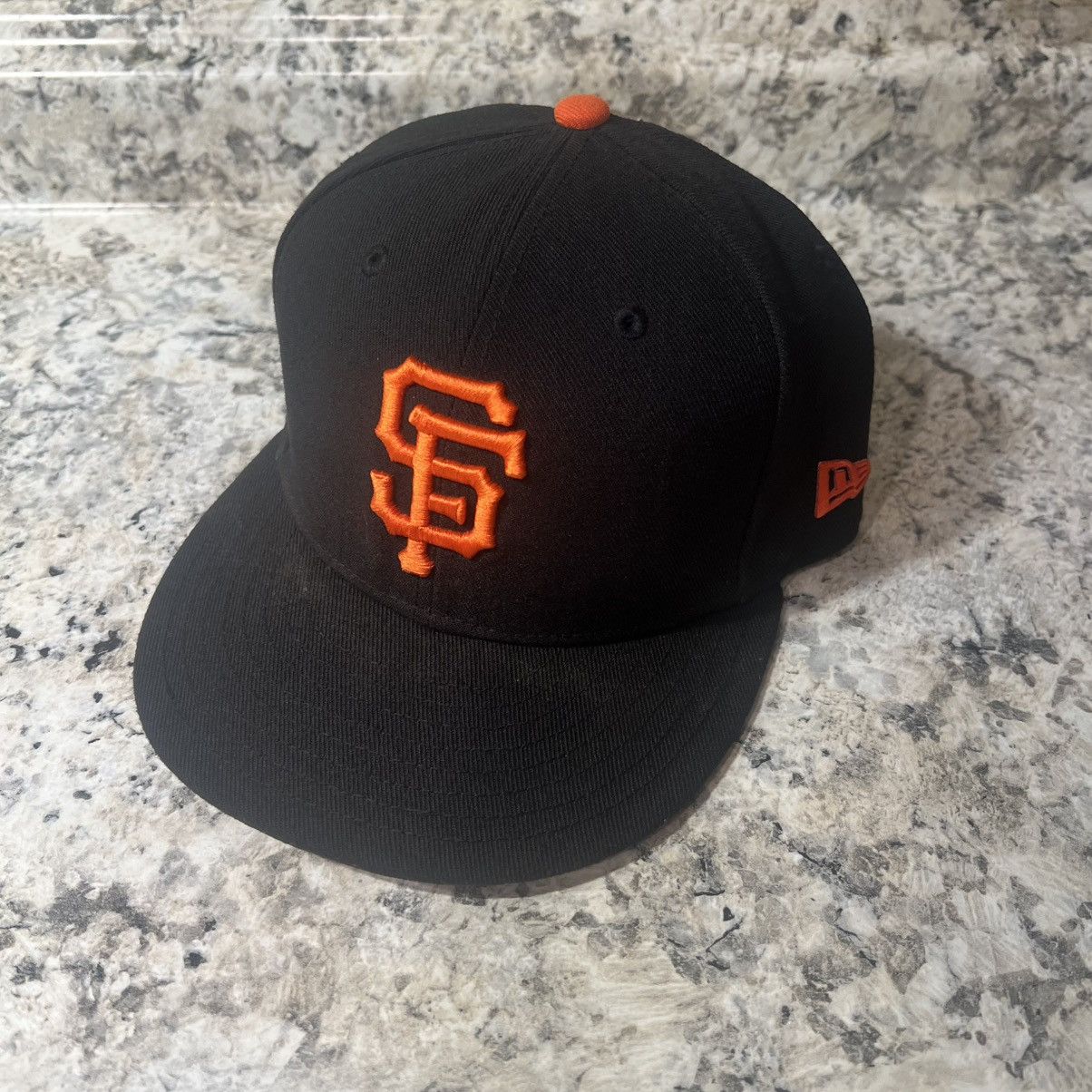 MLB × New Era SanFrancisco Giants Black Baseball Hat 7 1/2 59.6cm Men’s Size ONE SIZE - 2 Thumbnail