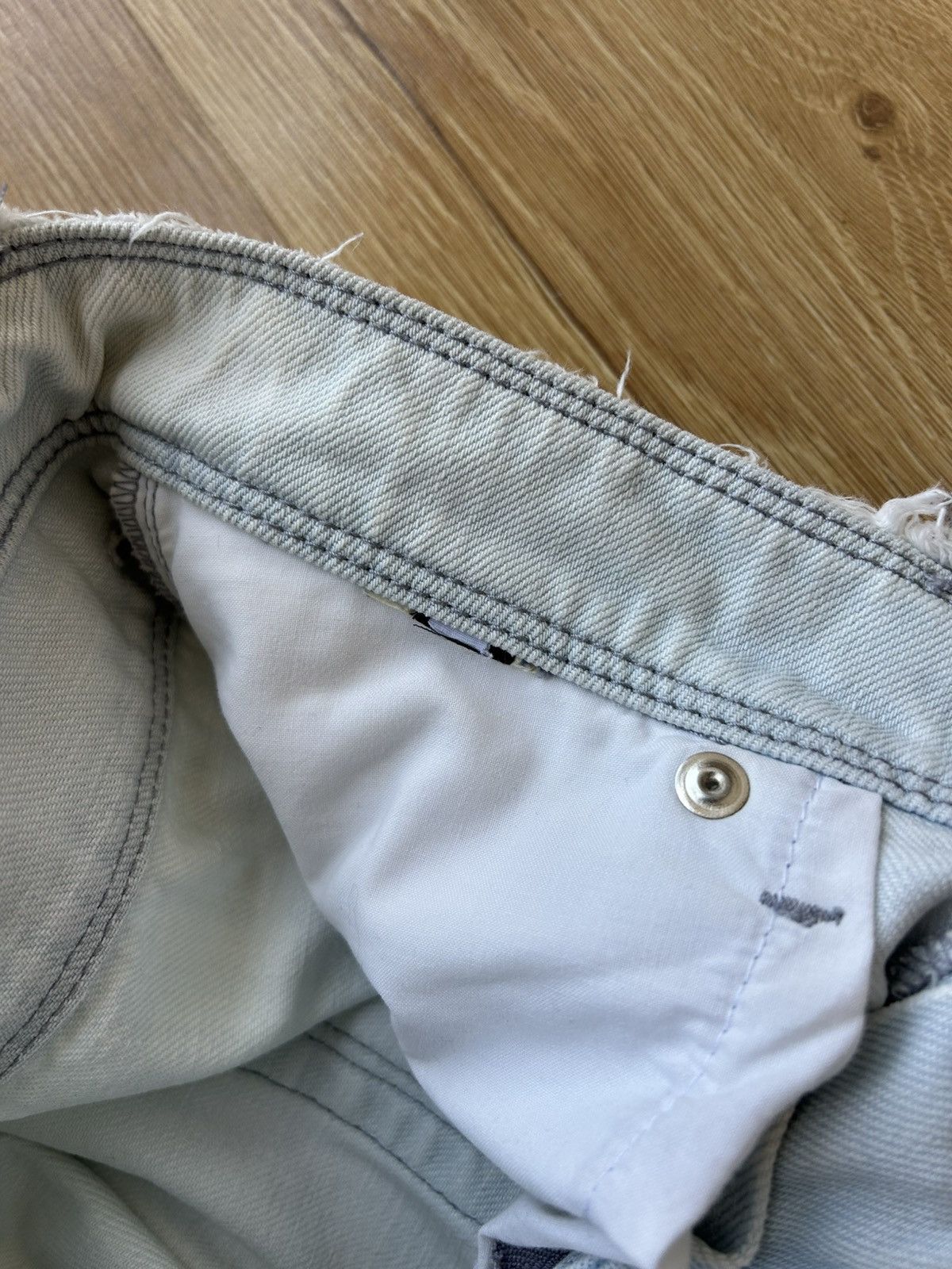 Dolce & Gabbana Dolce & Gabbana Staked and Ripped Slim Fit Jeans Y2K Size 28" / US 6 / IT 42 - 11 Thumbnail