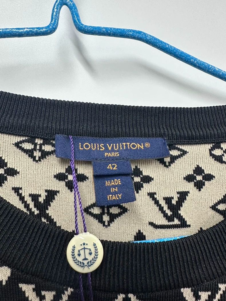 Louis Vuitton Louis Vuitton Full print long sleeve 2501-Nextarrow Size US XS / EU 42 / 0 - 6 Thumbnail