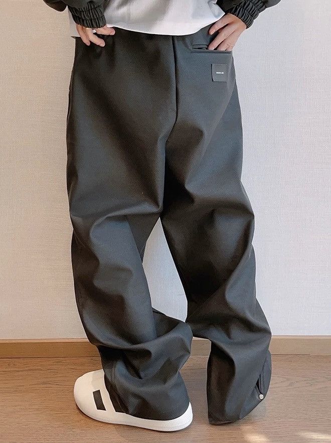 Japanese Brand × Vintage Avant garde fashion y2k faux leather baggy pants Size US 28 / EU 44 - 4 Thumbnail