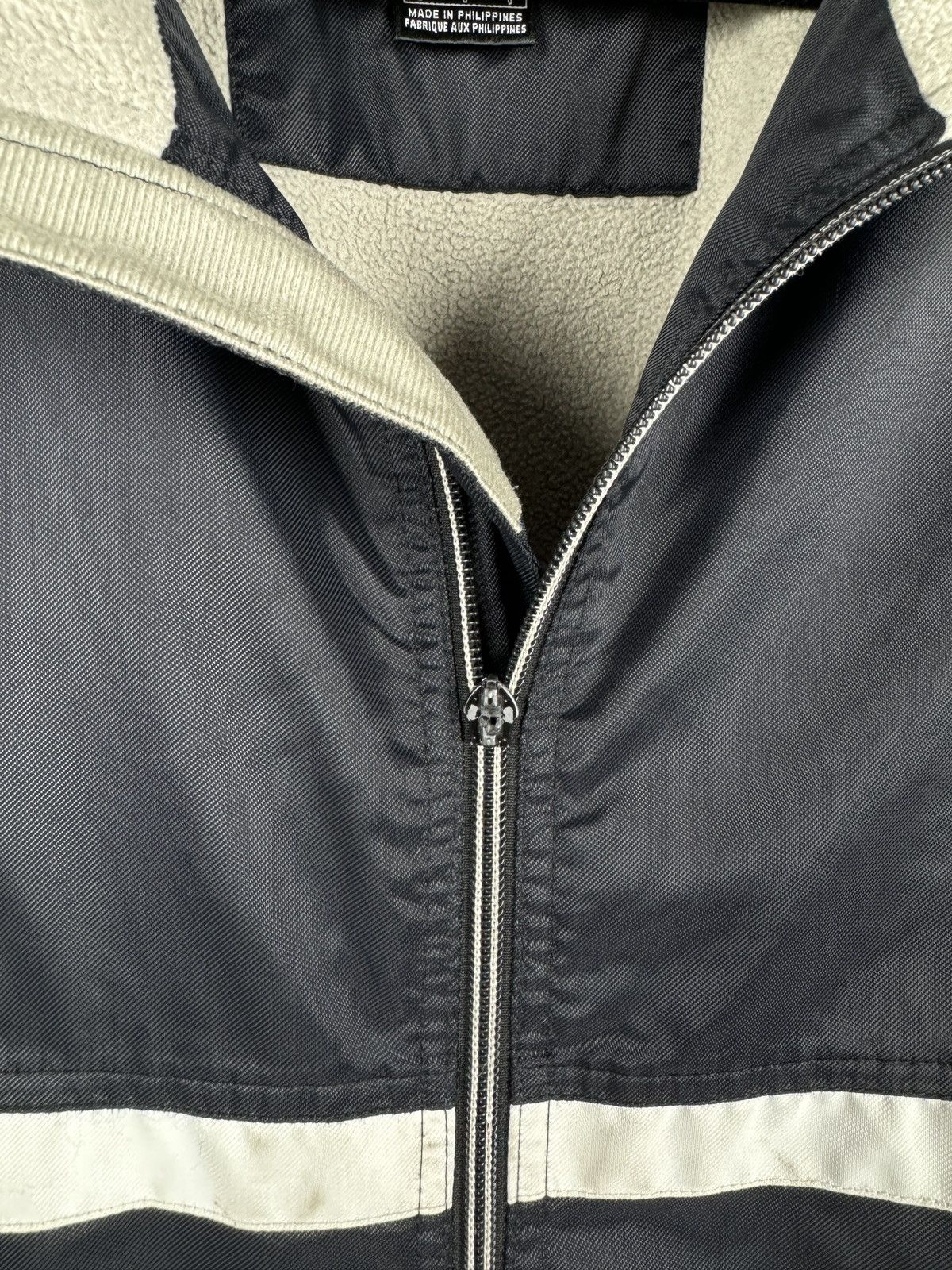 Nike × Vintage Nike vintage 90s black striped swoosh nylon fleece jacket Size US L / EU 52-54 / 3 - 5 Thumbnail