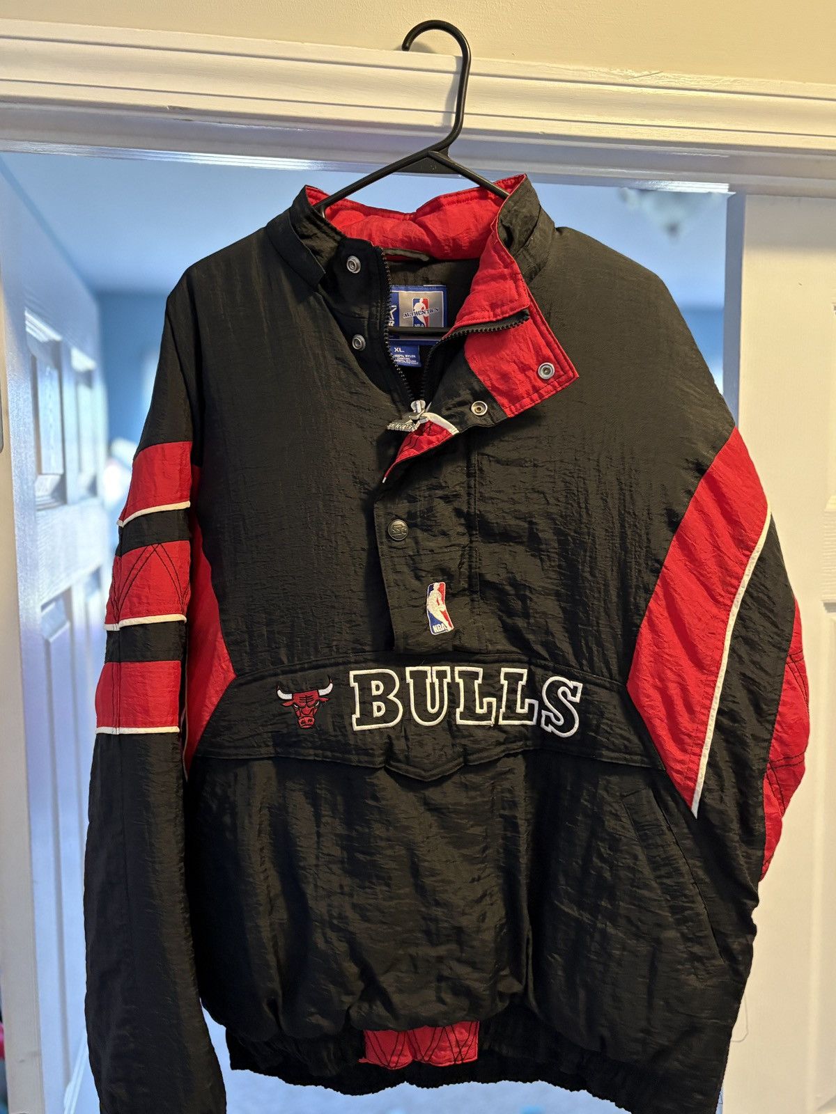 Starter Original 1992 Chicago Bulls Starter Jacket Size US XL / EU 56 / 4 - 3 Thumbnail