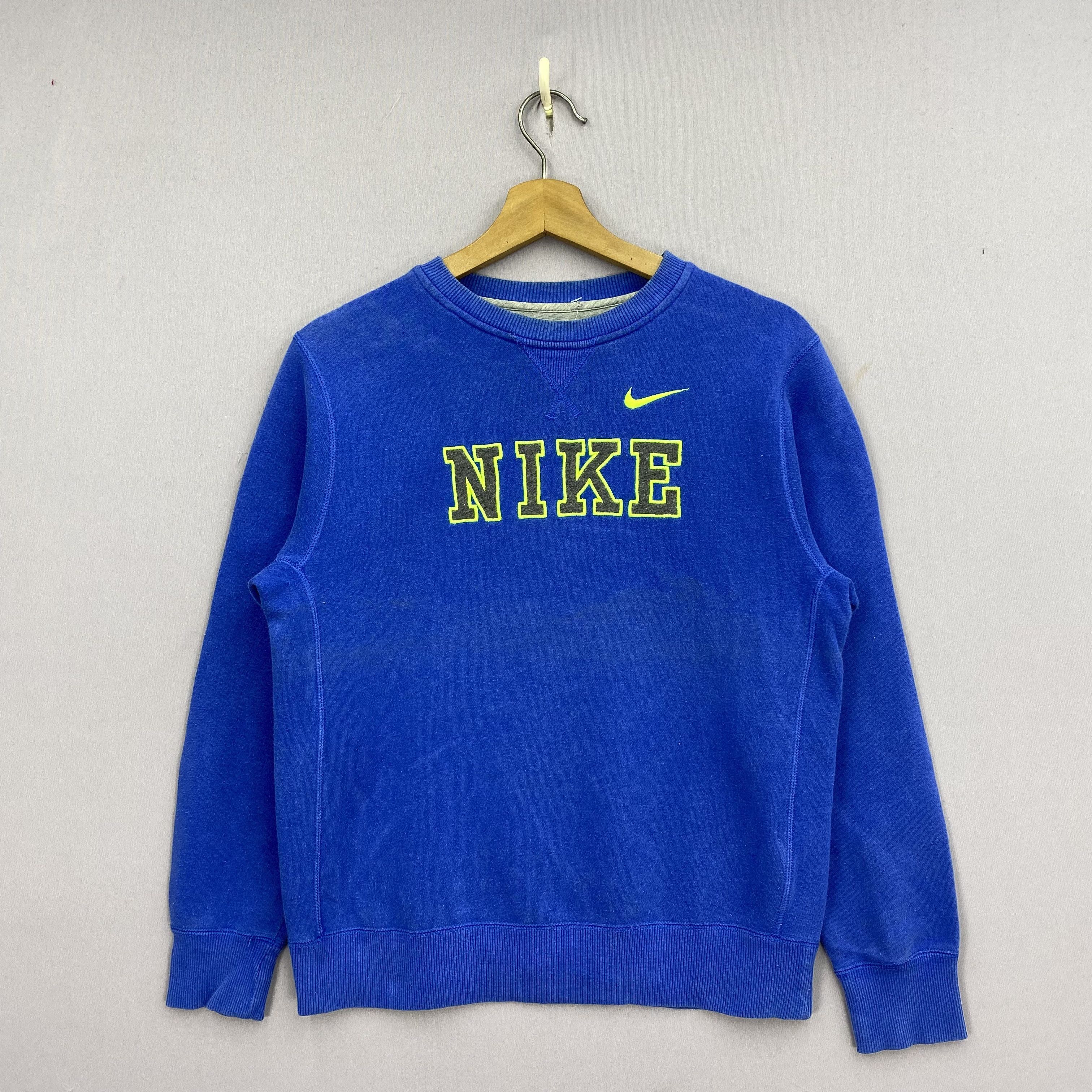 Nike Vintage Y2K Nike Sweater Sweatshirt Jumper Pullover Size US XS / EU 42 / 0 - 1 Thumbnail