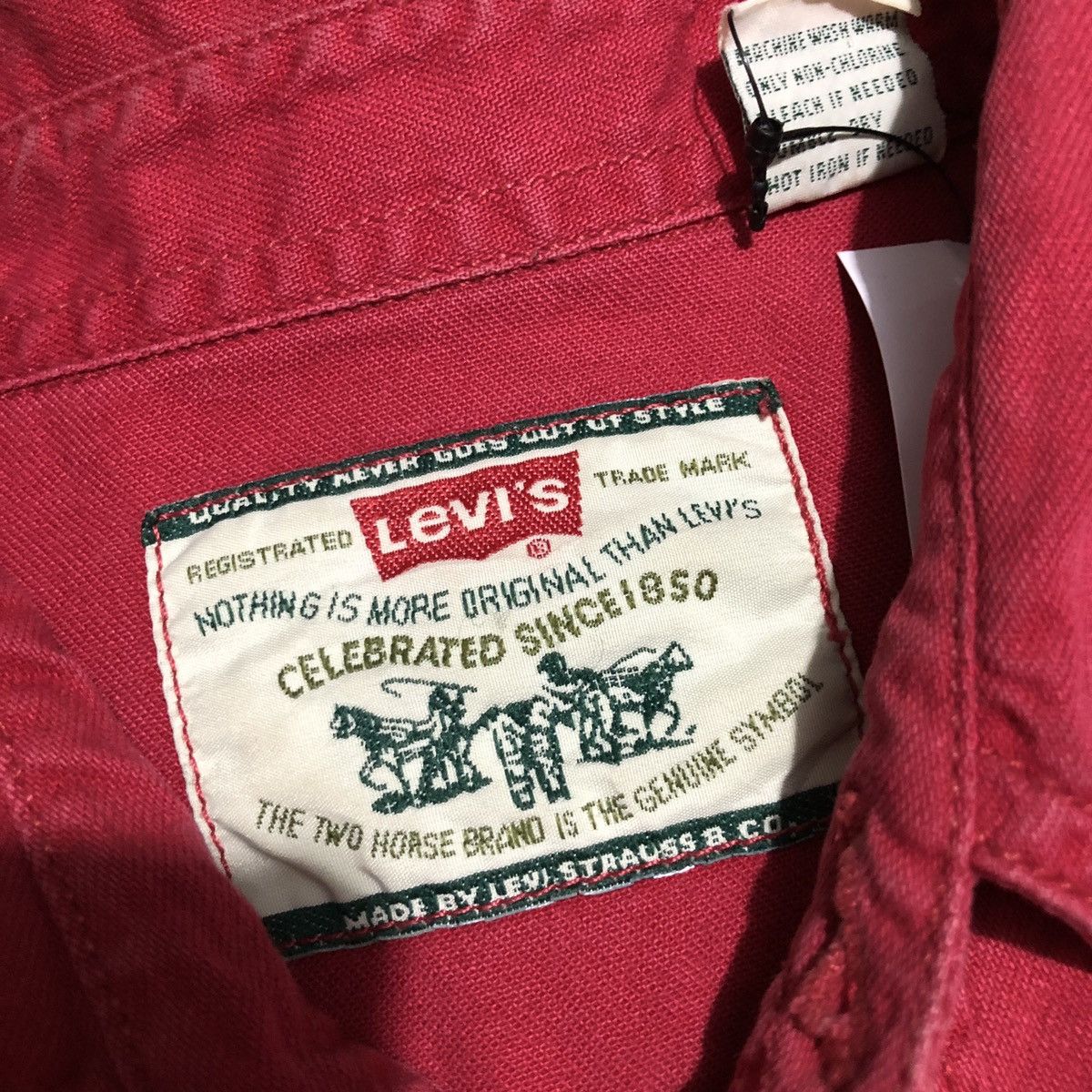 Levi's × Levi's Vintage Clothing Vtg LEVIS TSHIRT MAROON Size US M / EU 48-50 / 2 - 5 Thumbnail