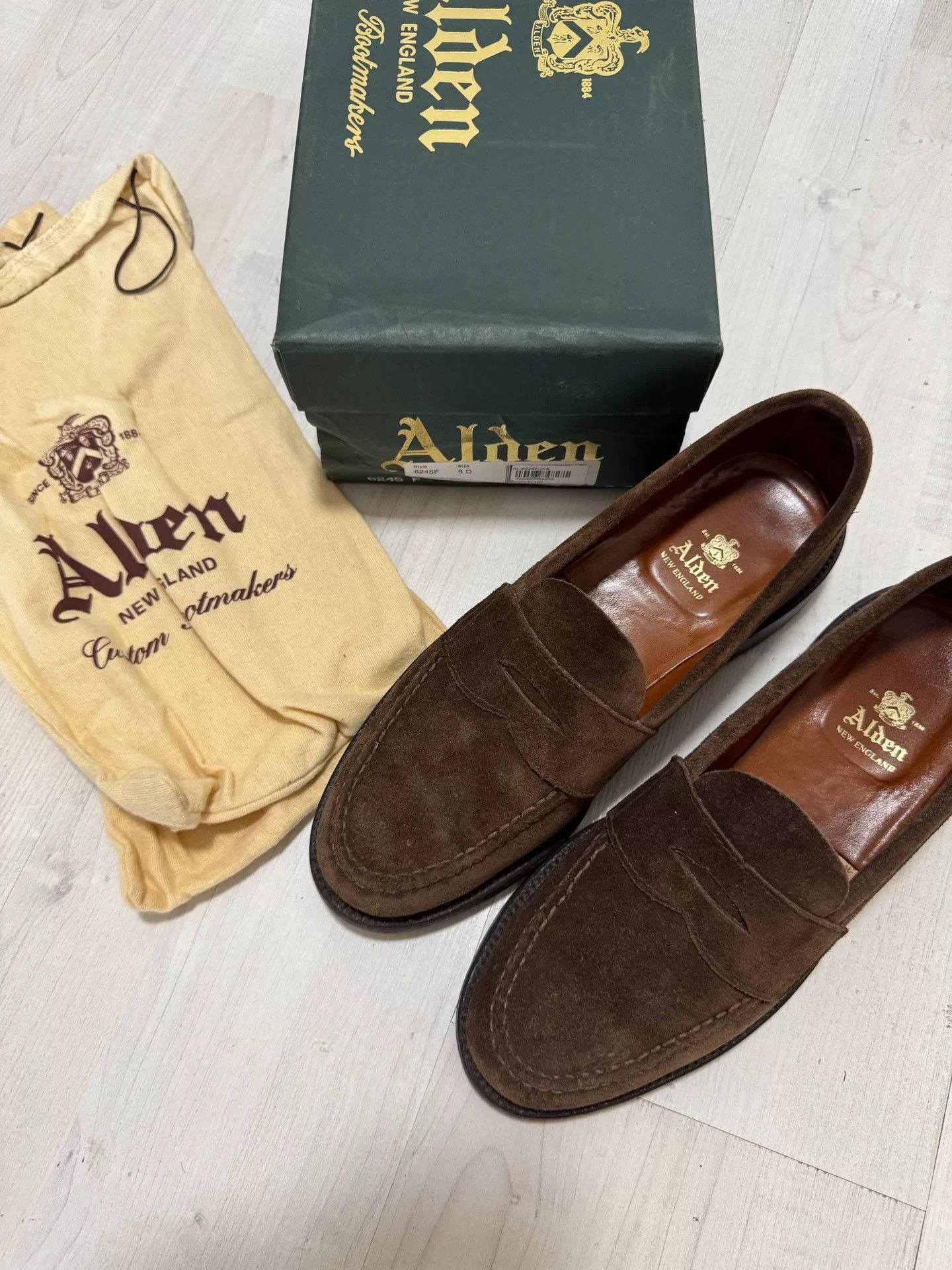 Vintage Brown Suede Penny Loafers Size US 8 / EU 41 - 1 Thumbnail