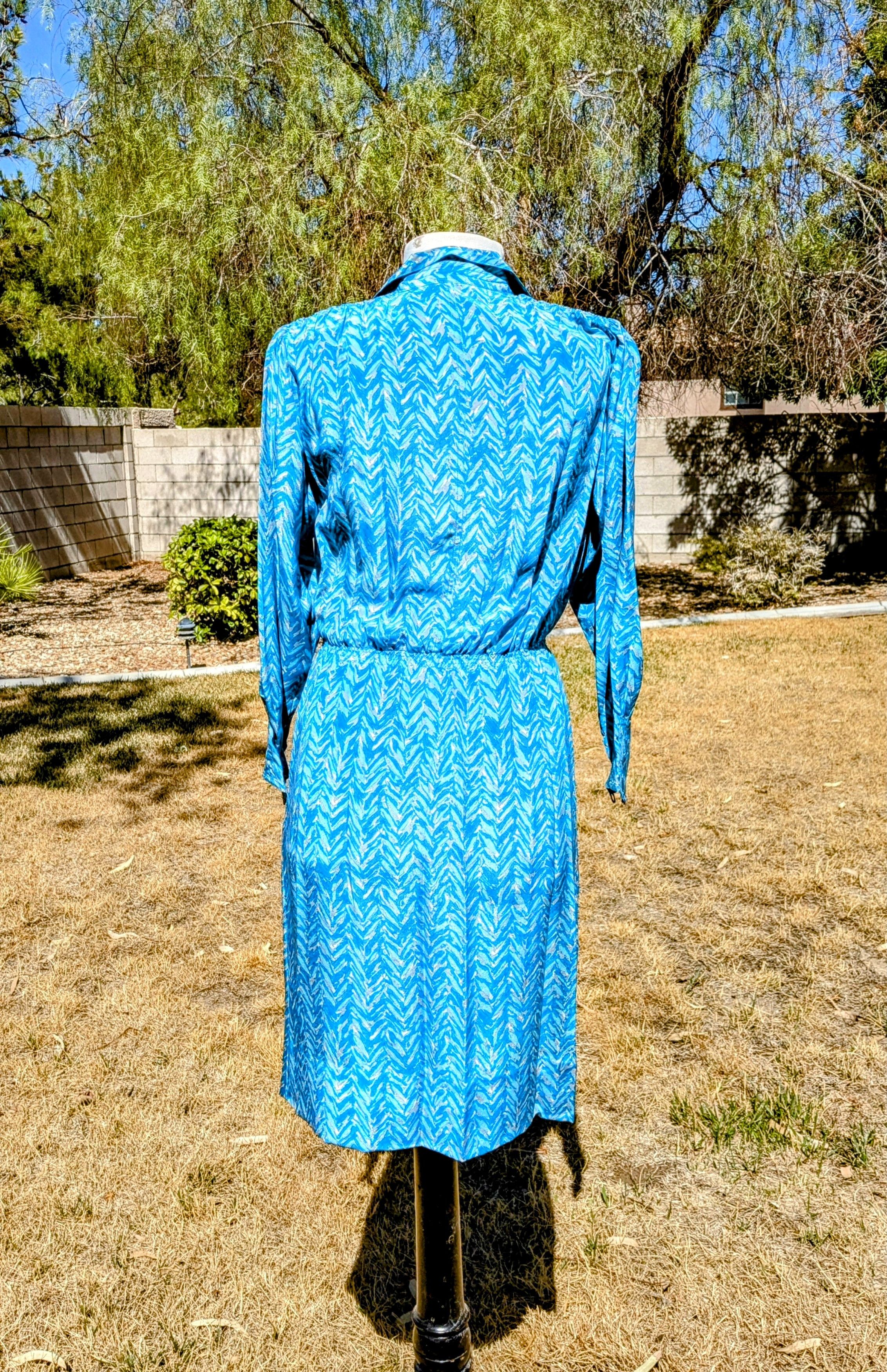 Vintage Tyfoon Int. Inc Chevron Petite Fit & Flare Blouson Dress EUC Size S / US 4 / IT 40 - 4 Thumbnail