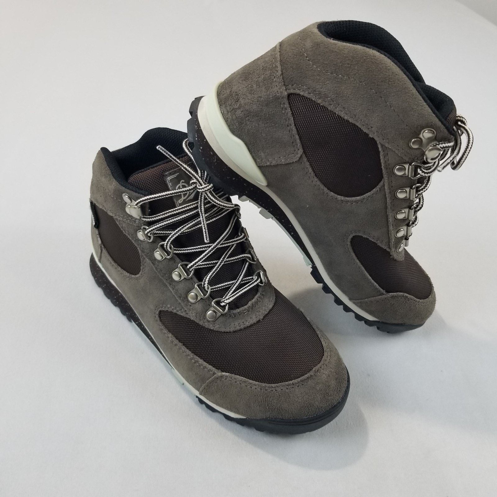 Danner Danner Jag Chukka Boot Womens 7M Gray Brown Waterproof 32239 Size US 7 / IT 37 - 1 Thumbnail