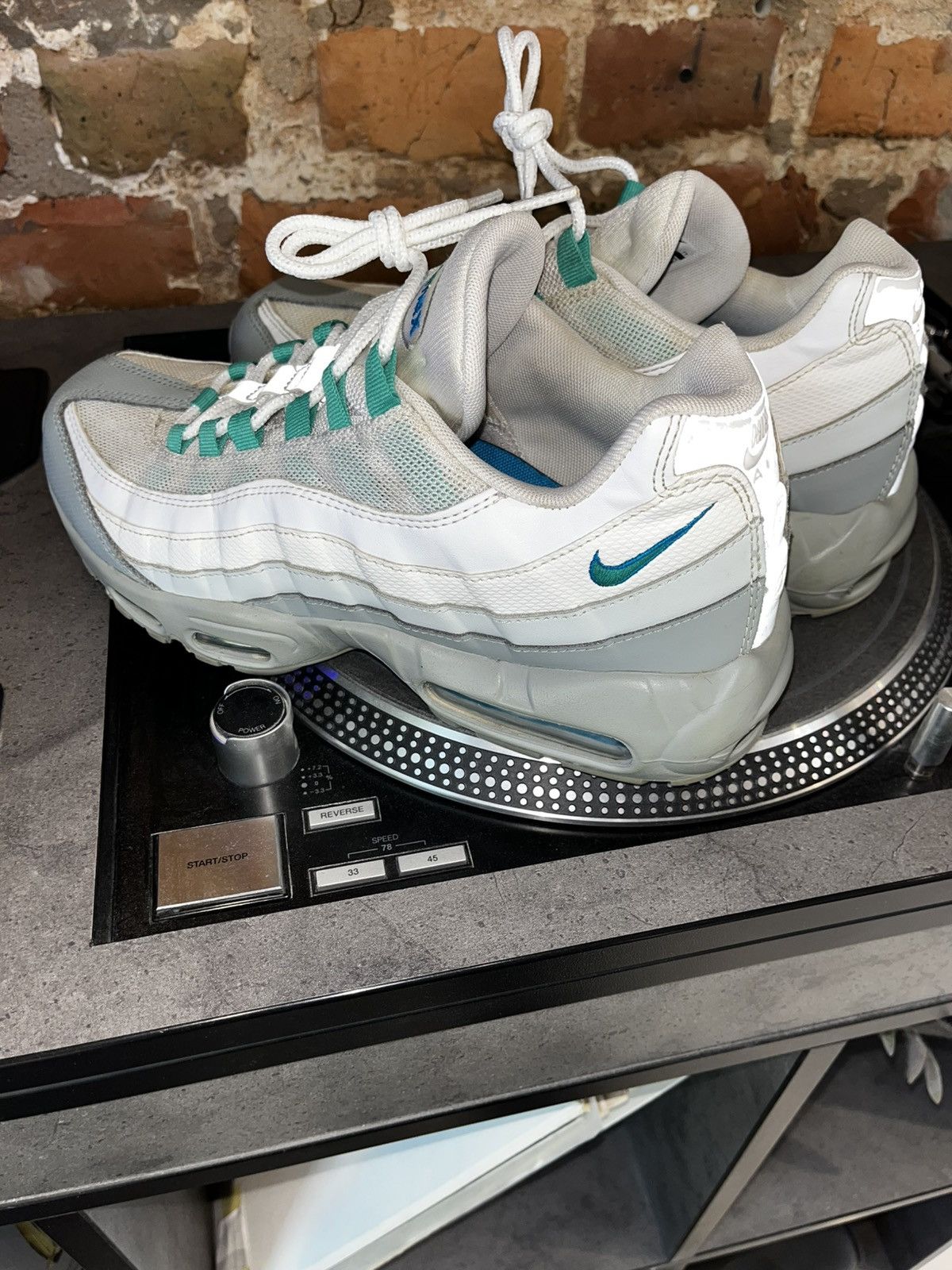 Nike Nike Air Max 95 Essential Clear Emerald 2018 Size US 10 / EU 43 - 8 Thumbnail