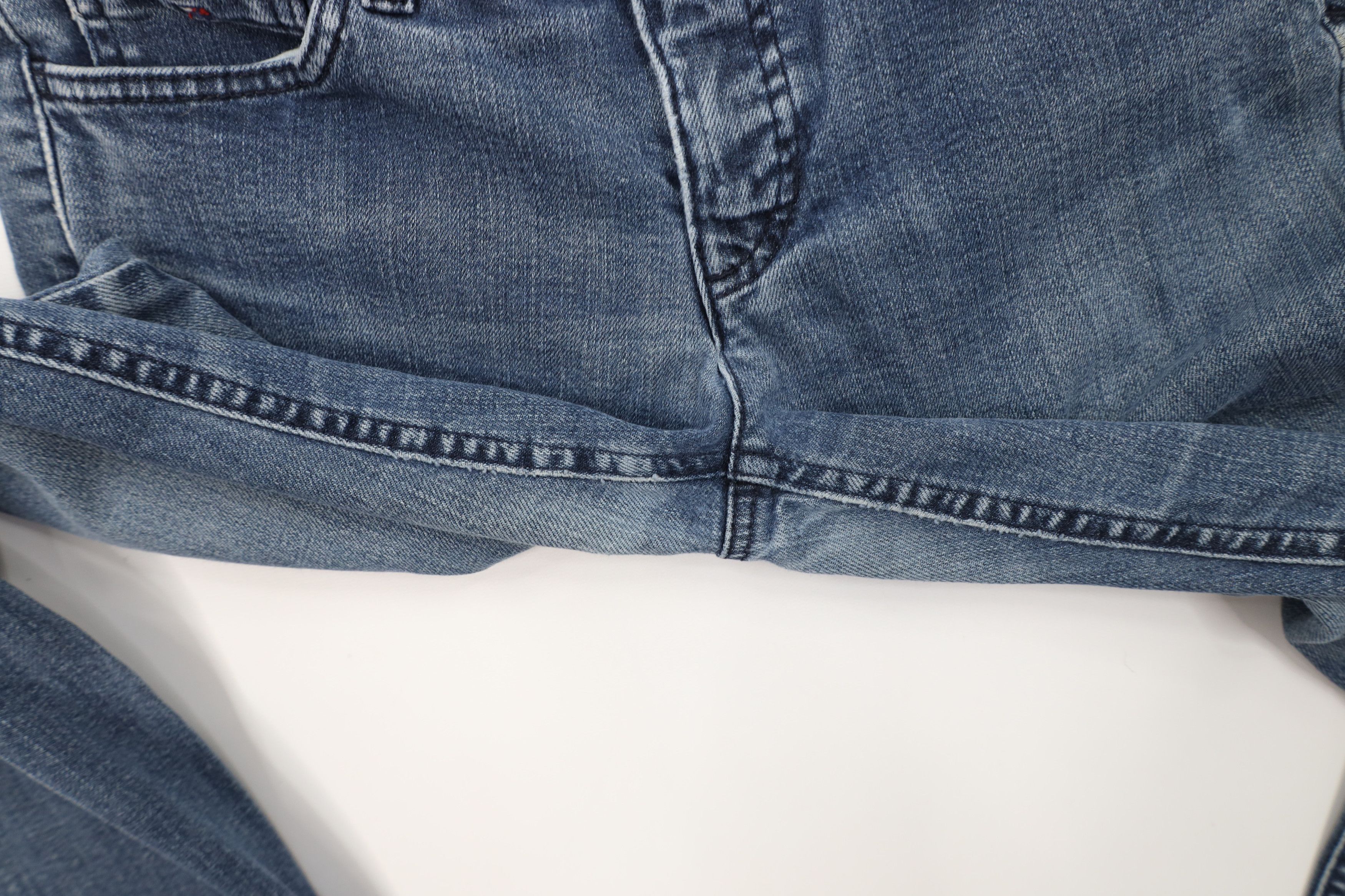 Tommy Hilfiger Vintage Y2K Tommy Hilfiger Modern Skinny Leg Jeans Blue Size 28" / US 6 / IT 42 - 6 Thumbnail