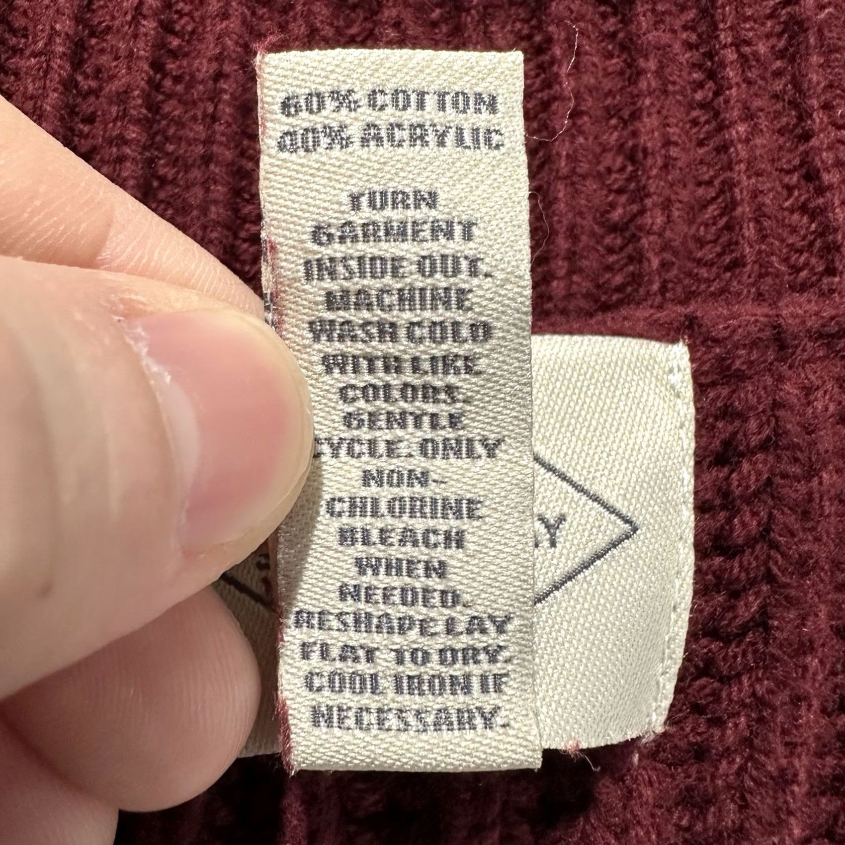 Vintage St Johns Bay Cardigan Sweater Womens XL Burgundy Acrylic Cable Knit Button Front Size XL / US 12-14 / IT 48-50 - 4 Thumbnail