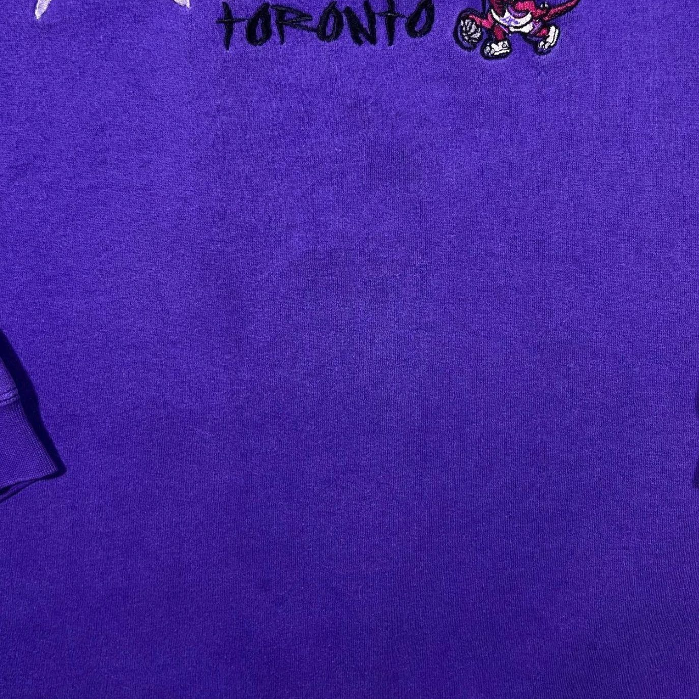 Pro Player VINTAGE Pro Player NBA Toronto Raptors Embroidered Purple Basketball Sweatshirt Large Size US L / EU 52-54 / 3 - 6 Thumbnail
