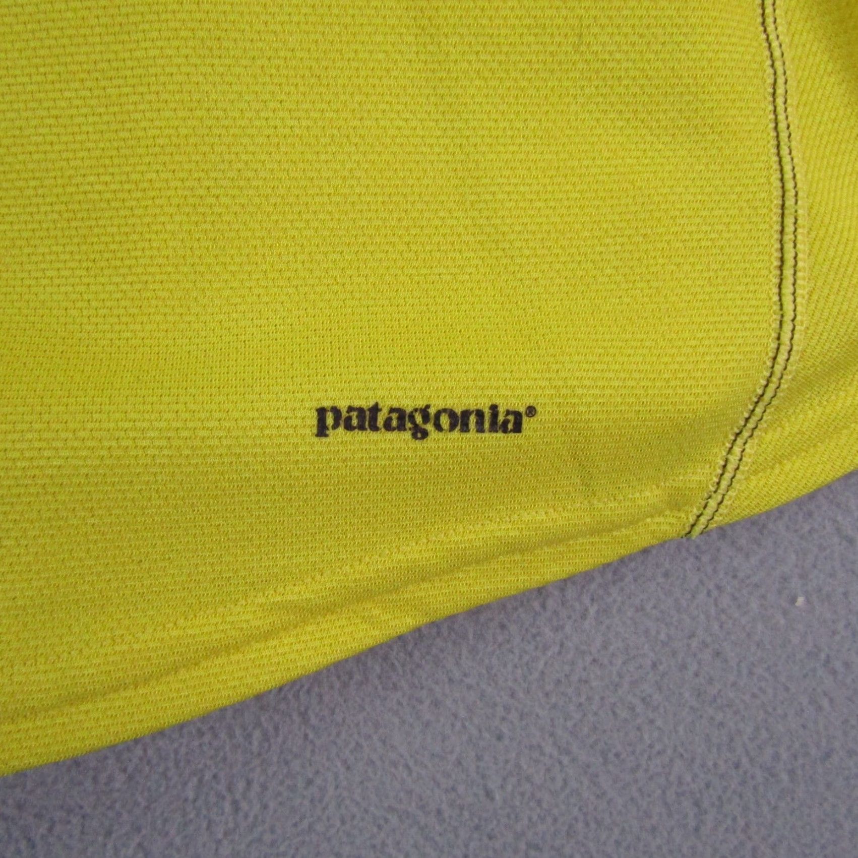 Patagonia VINTAGE Patagonia Shirt Womens Large Yellow Capilene 3 Performance Baselayer Size L / US 10 / IT 46 - 6 Thumbnail