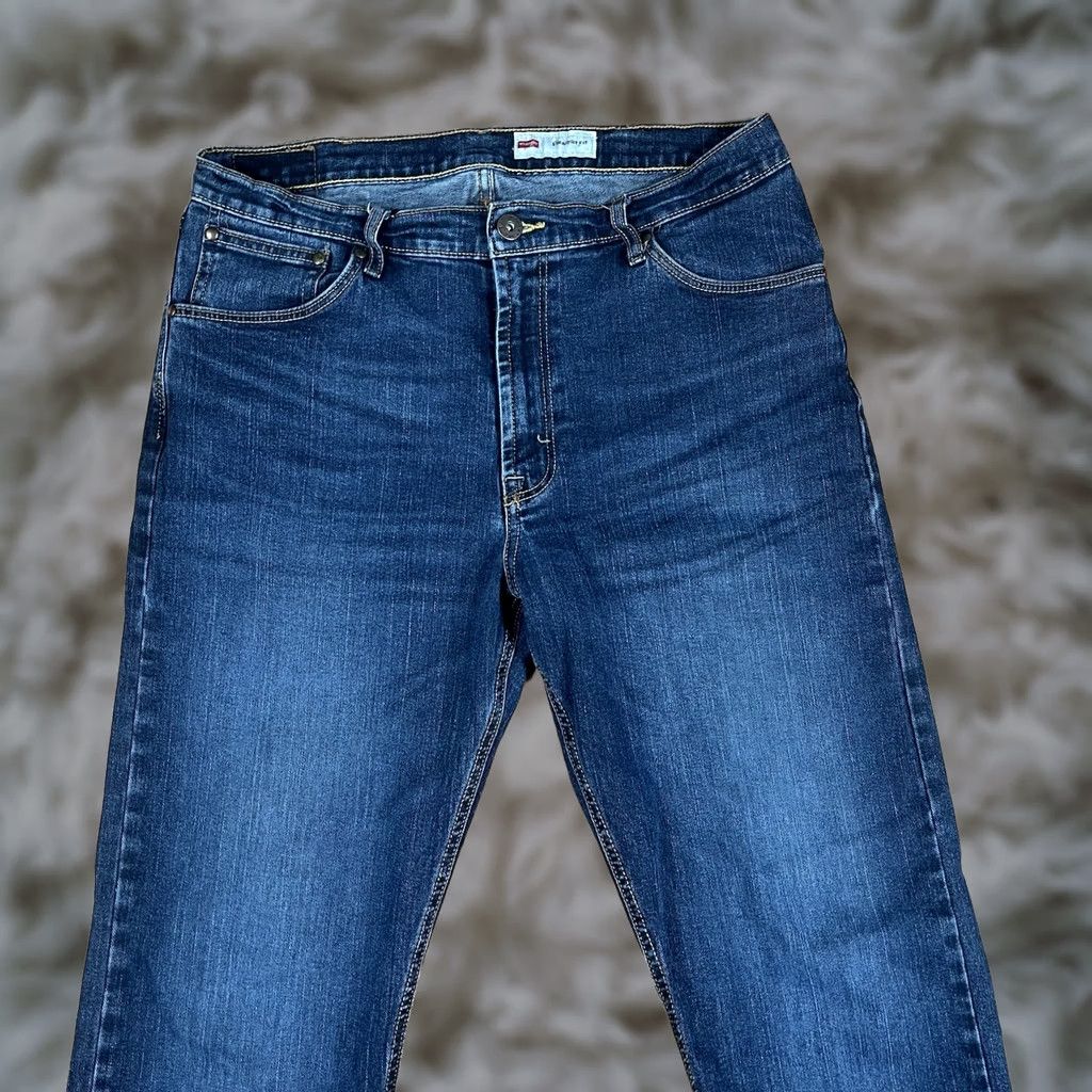 Wrangler Wrangler Jeans Pants Men Regular 34Wx34L Straight Denim Blue Wash 5-Pocket Belt Loops Zipper Jeans Mens Size US 34 / EU 50 - 1 Thumbnail