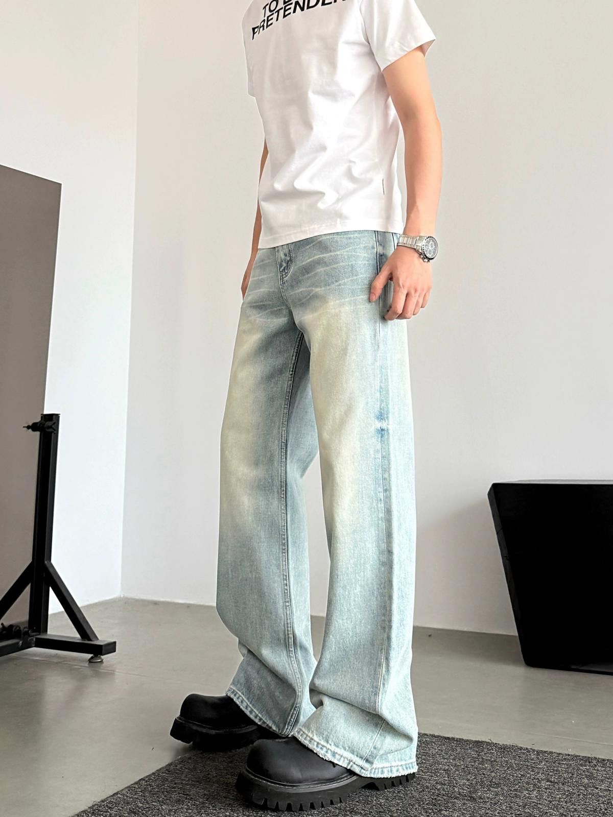 Jean Whiskered Light Blue Staight Stacked Flared Jeans Size US 32 / EU 48 - 2 Thumbnail