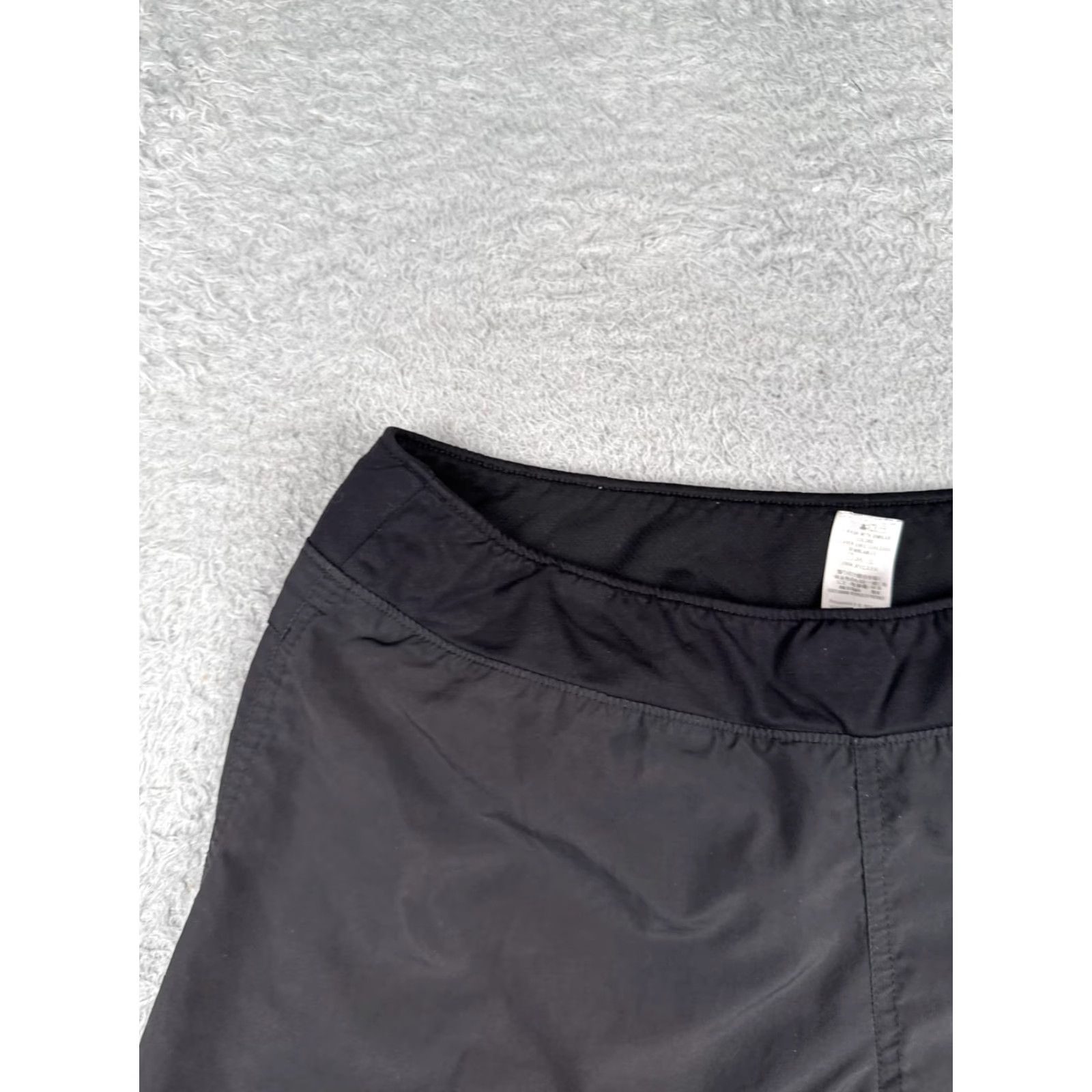 Patagonia Patagonia Shorts Women Medium Black Elastic Waist 100% Polyester Gym Run Workout Size 32" / US 10 / IT 46 - 4 Thumbnail